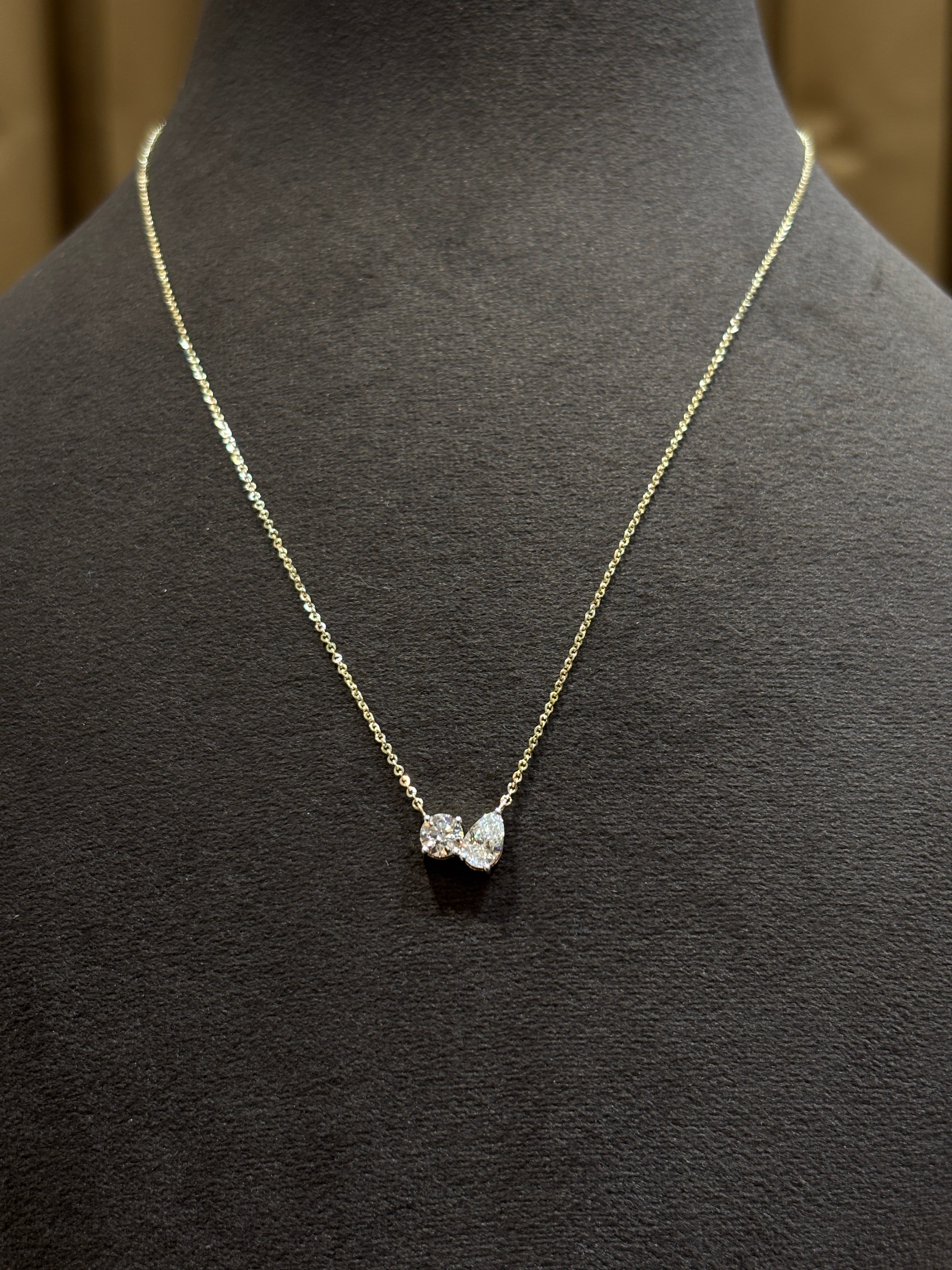 Avelisse Crest Lab Diamond Mangalsutra