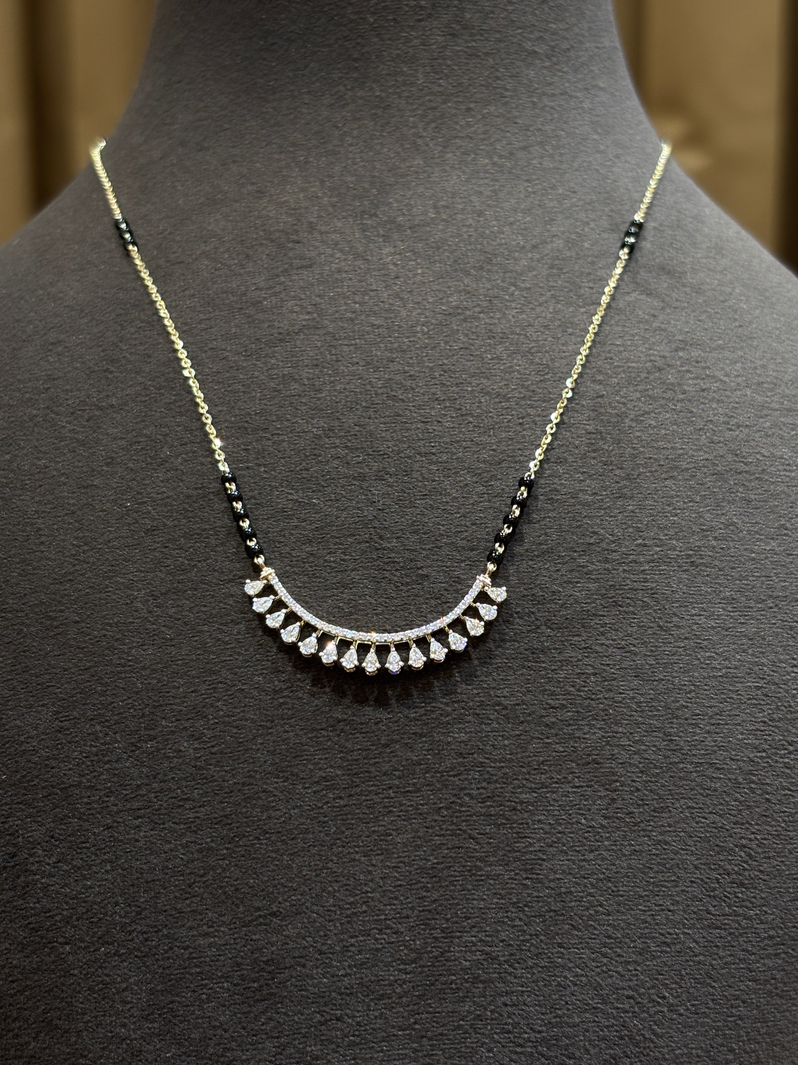 Calivara Solis Lab Diamond Mangalsutra