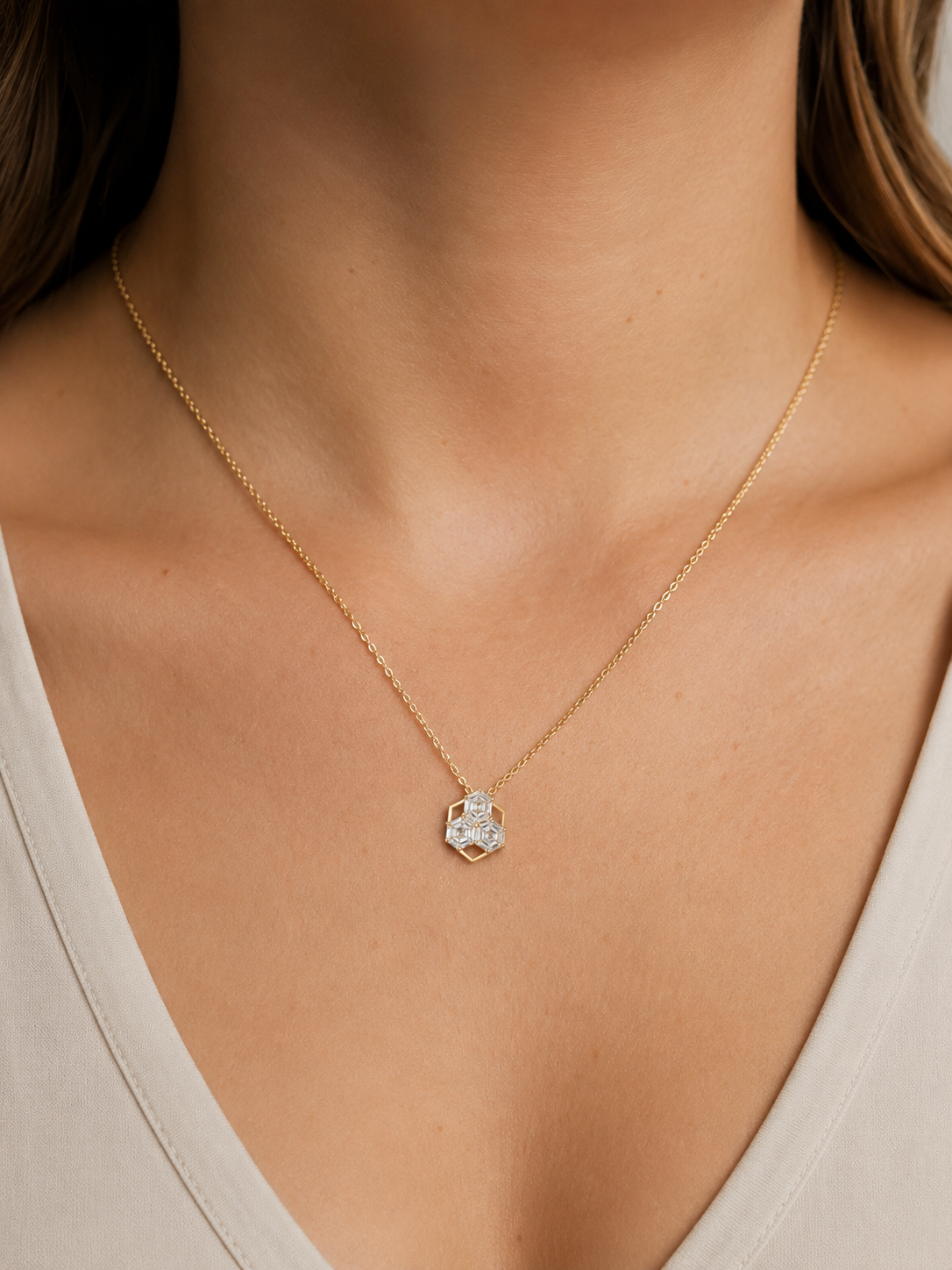 Thervan Drolith Lab Grown Diamond Pendant