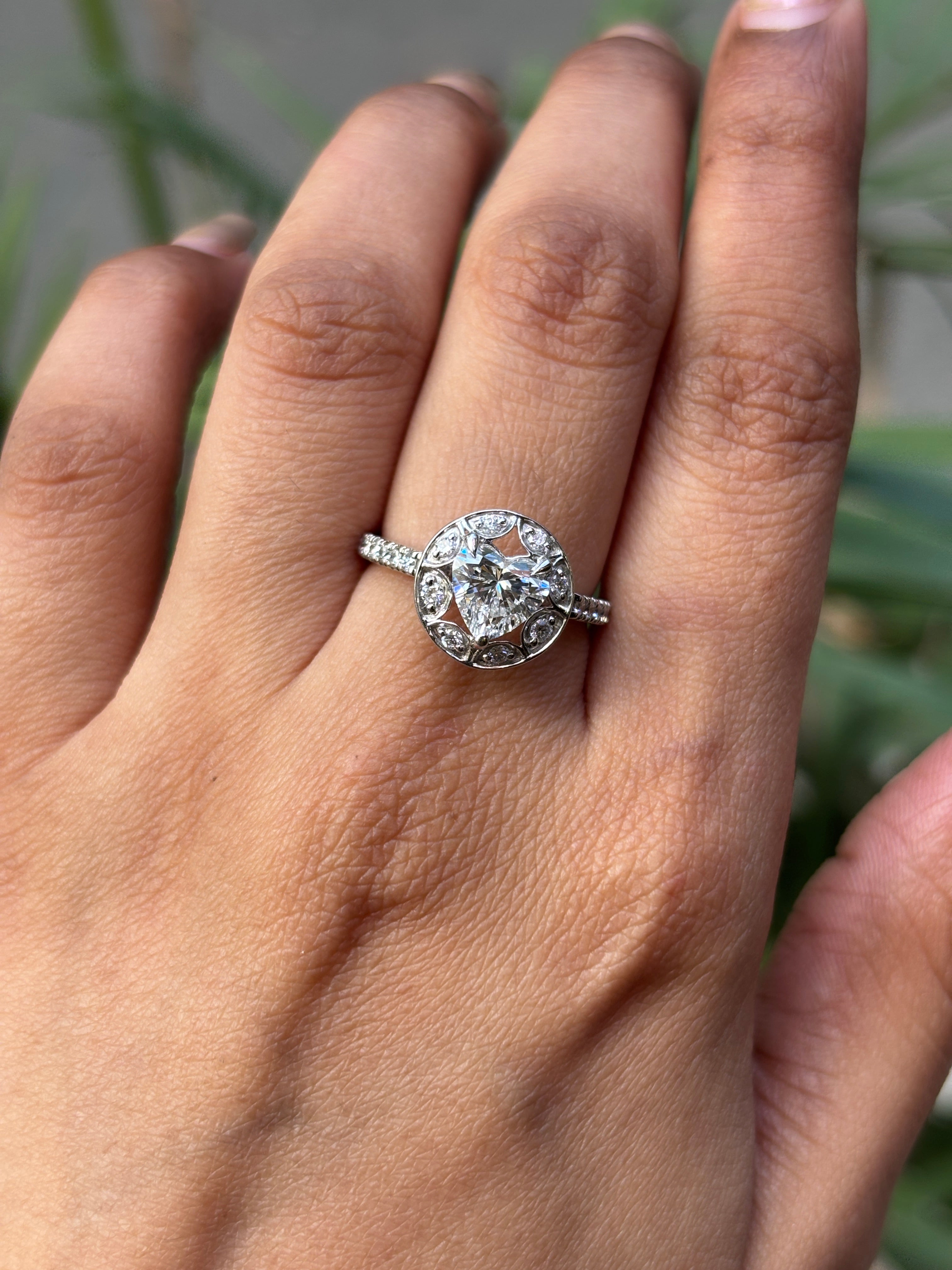 Aishani Lab Diamond Ring