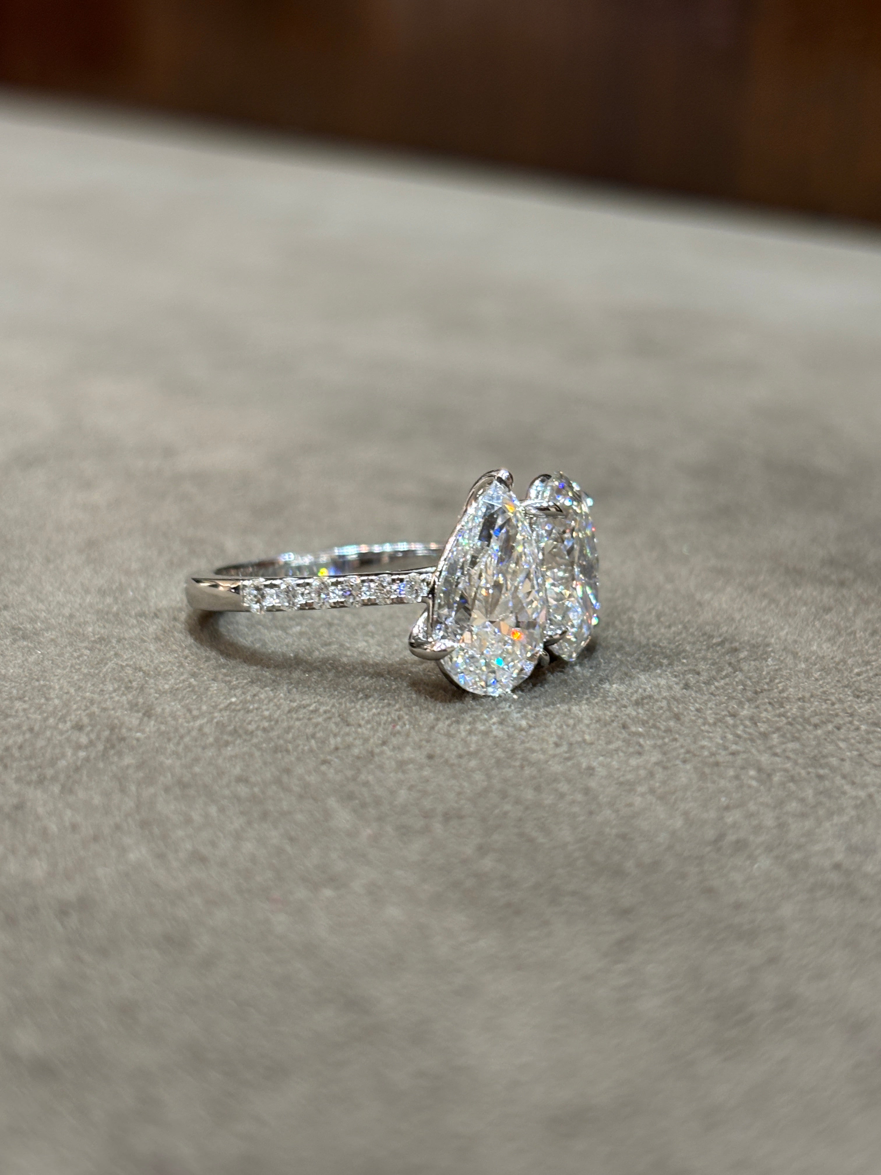 Lumière Divine Lab Diamond Ring