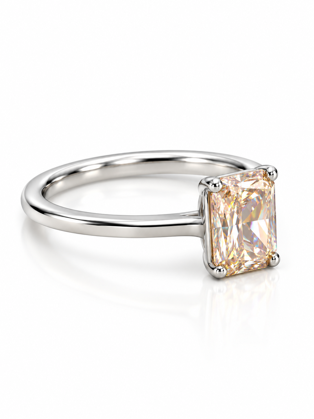 Thyvel Crune Lab Grown Diamond Ring