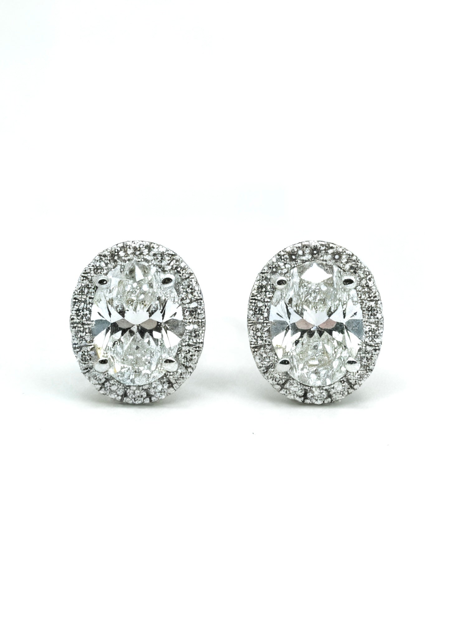 Golden Thread Lab Diamond Earring