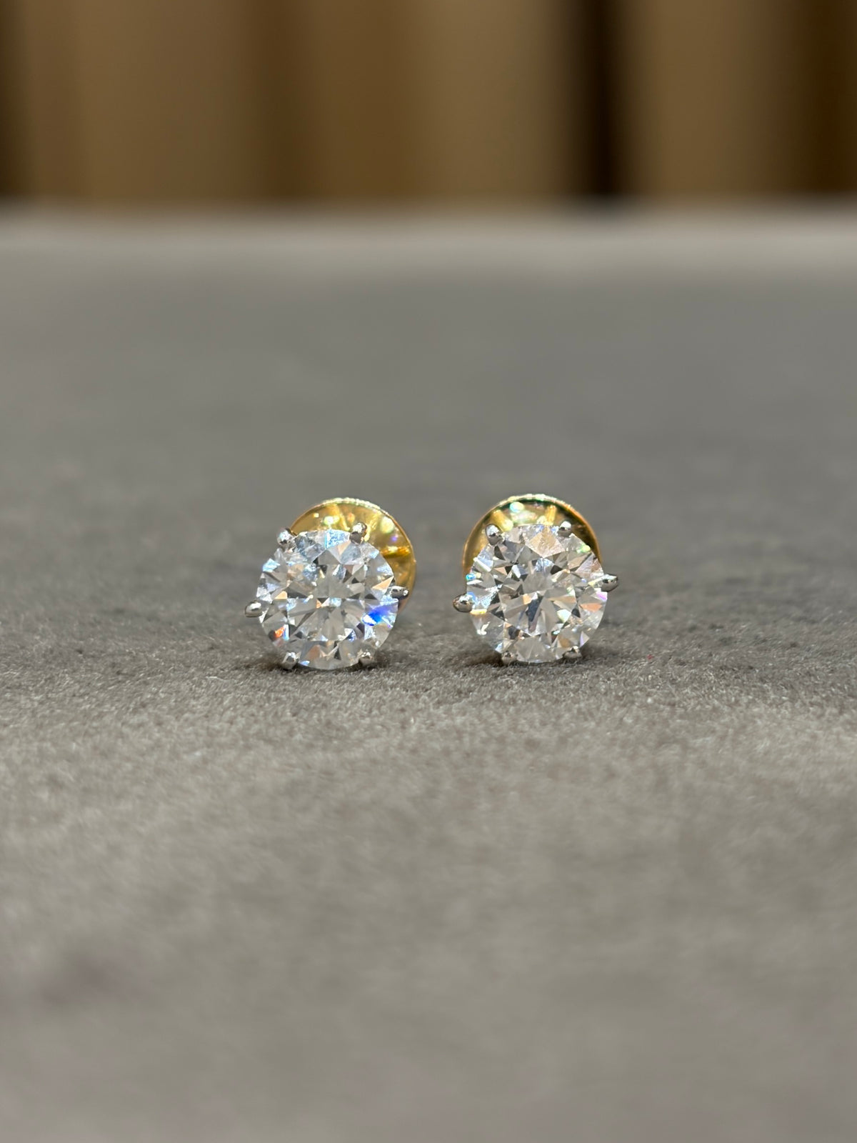 Halo Arc Lab Diamond Earring