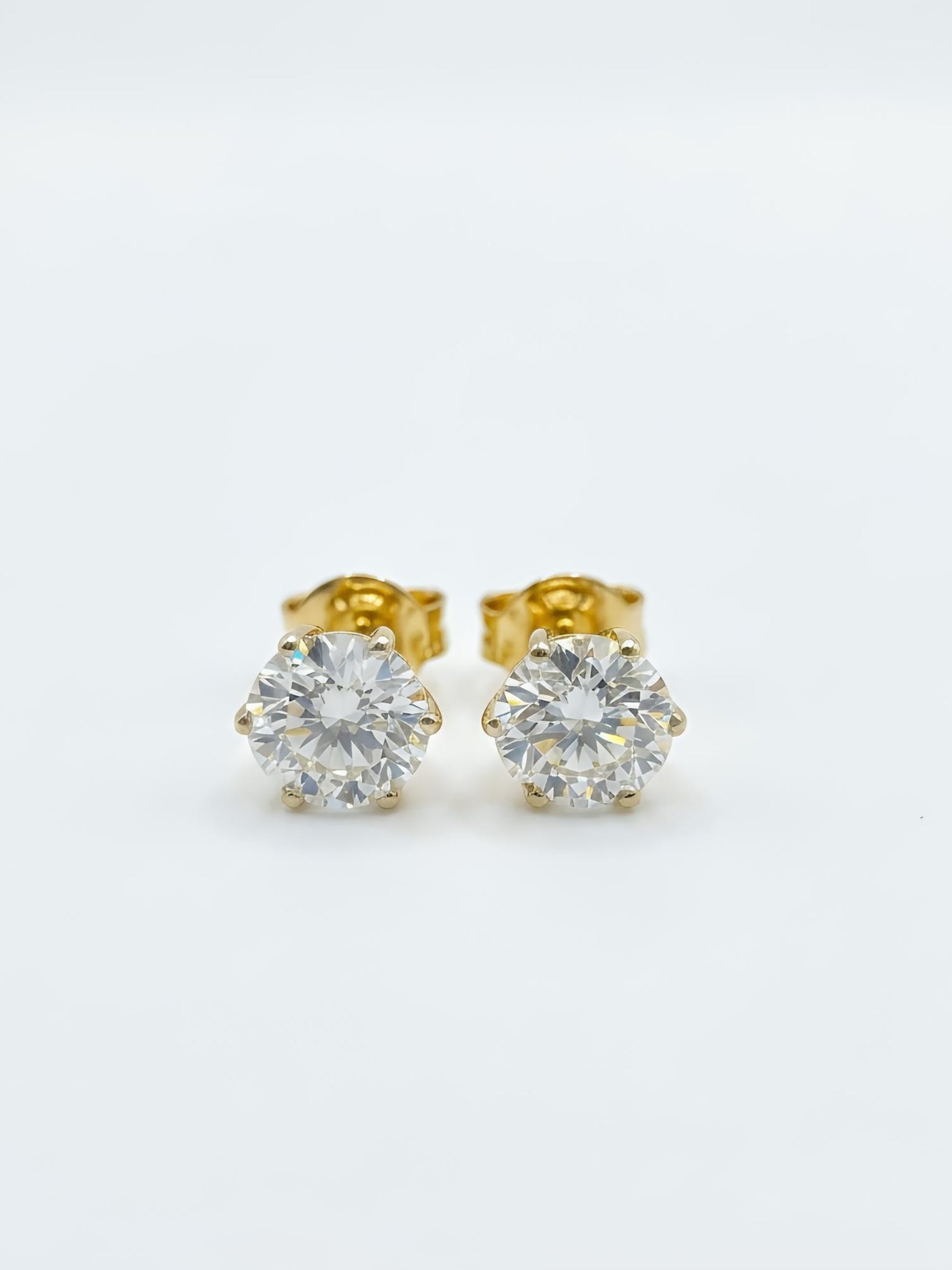 Trelvin Naex Lab Diamond Earring