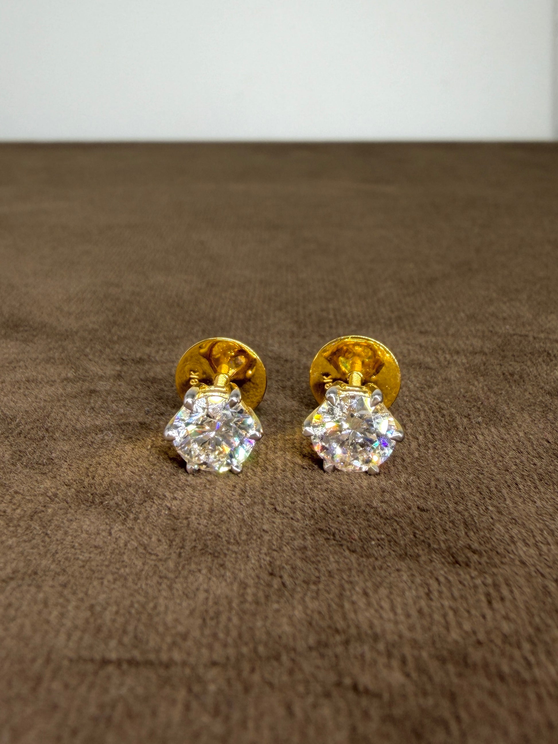 Tender Aura Lab Diamond Earring