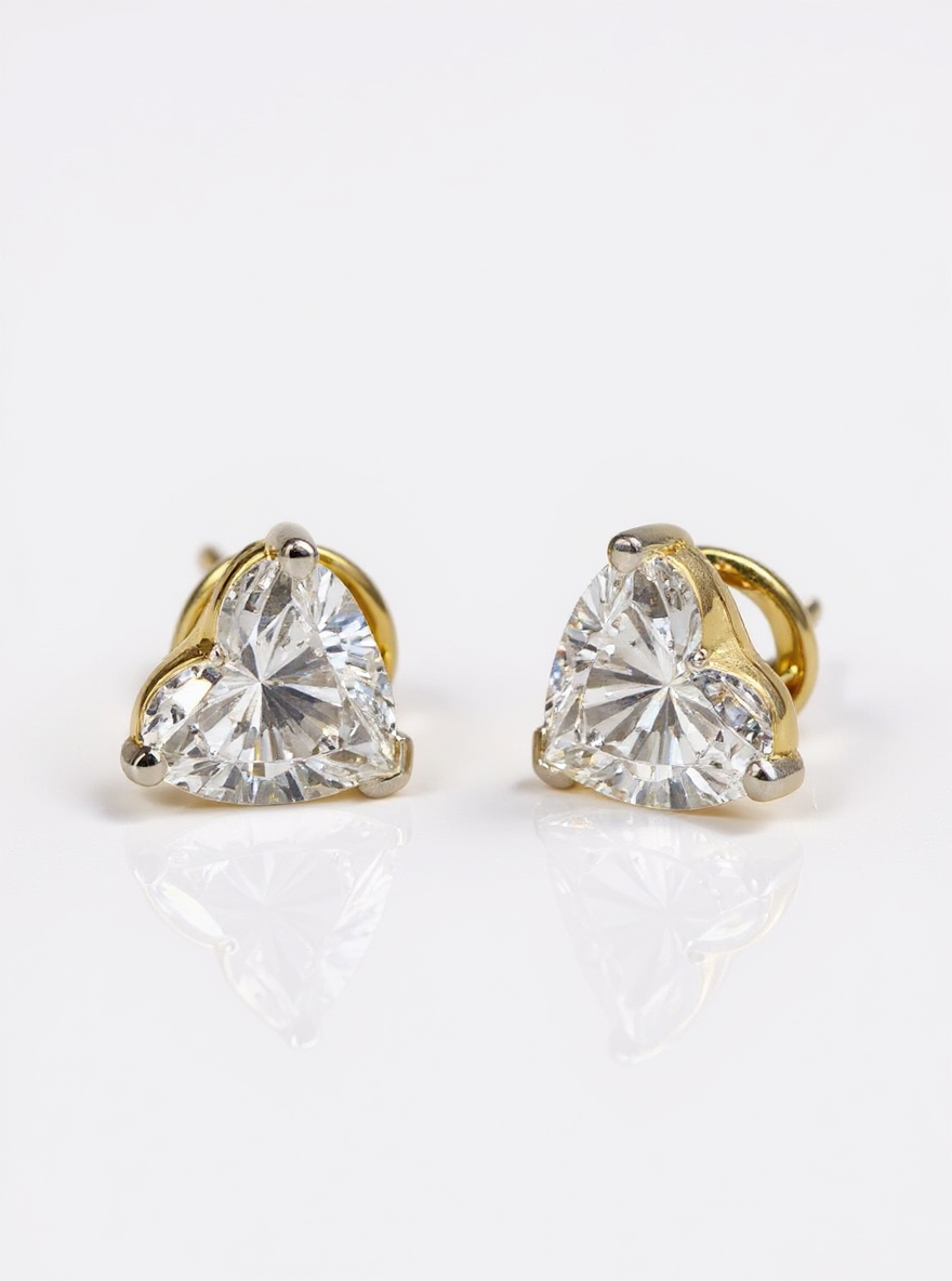 Lyra Bloom Lab Diamond Earring
