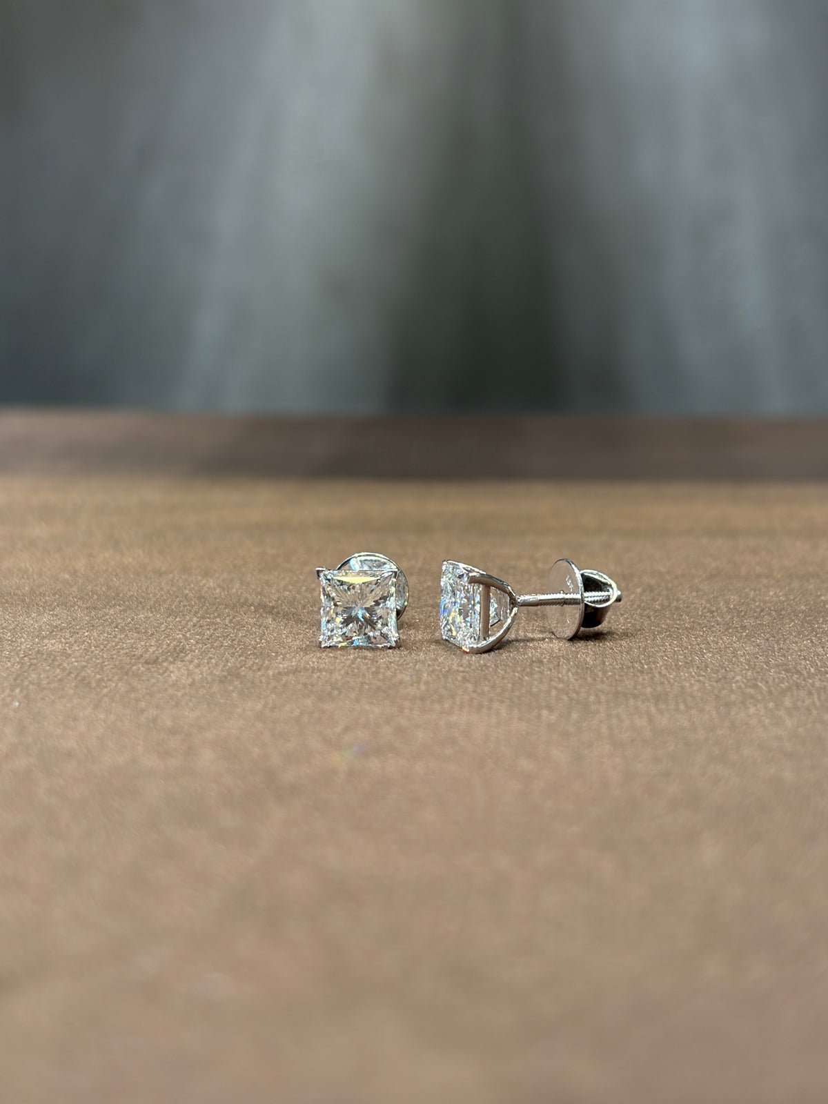 Nelveth Caldrex Lab Grown Diamond Earring