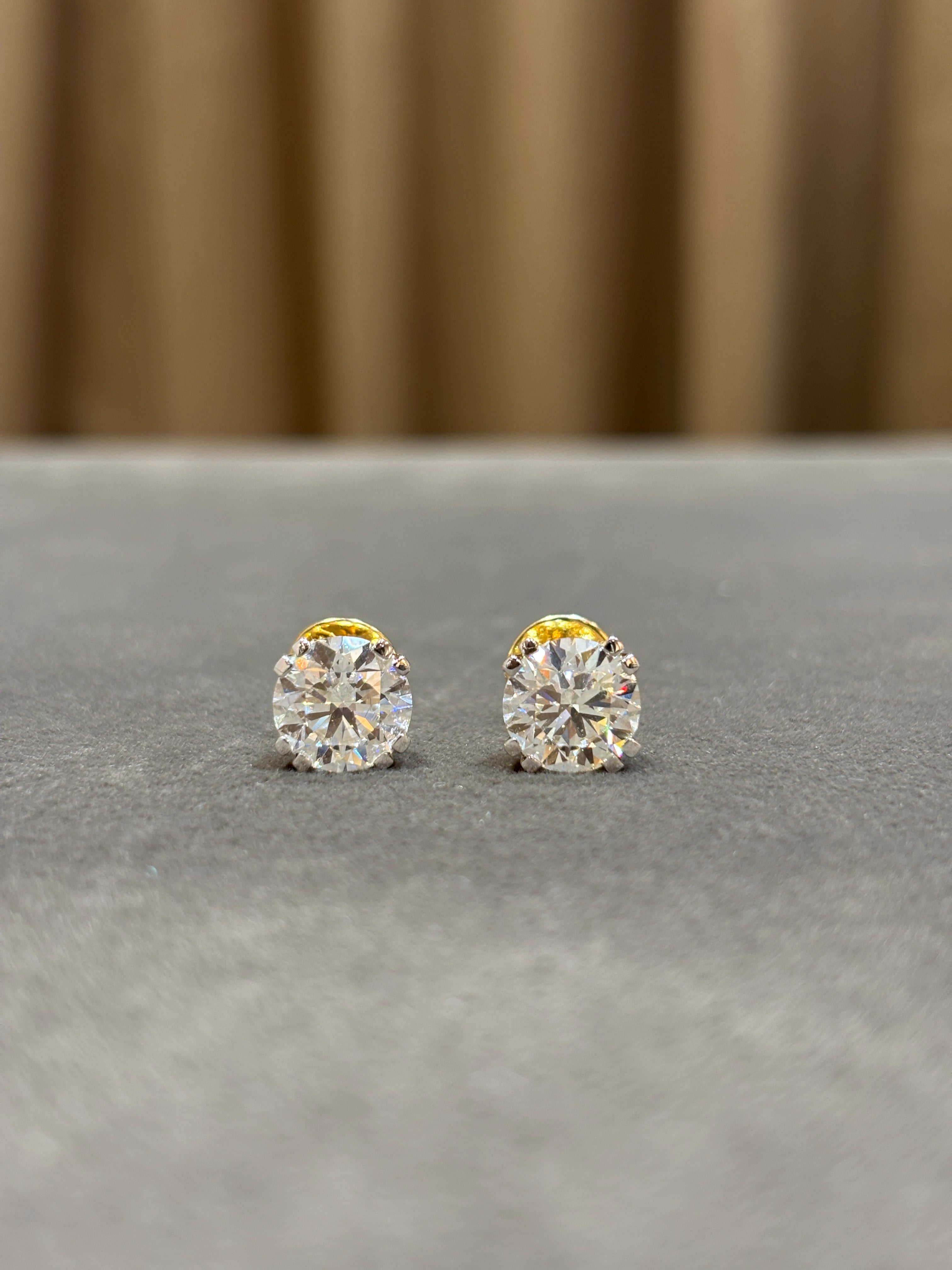 Forge Solitaire Lab Diamond Earring