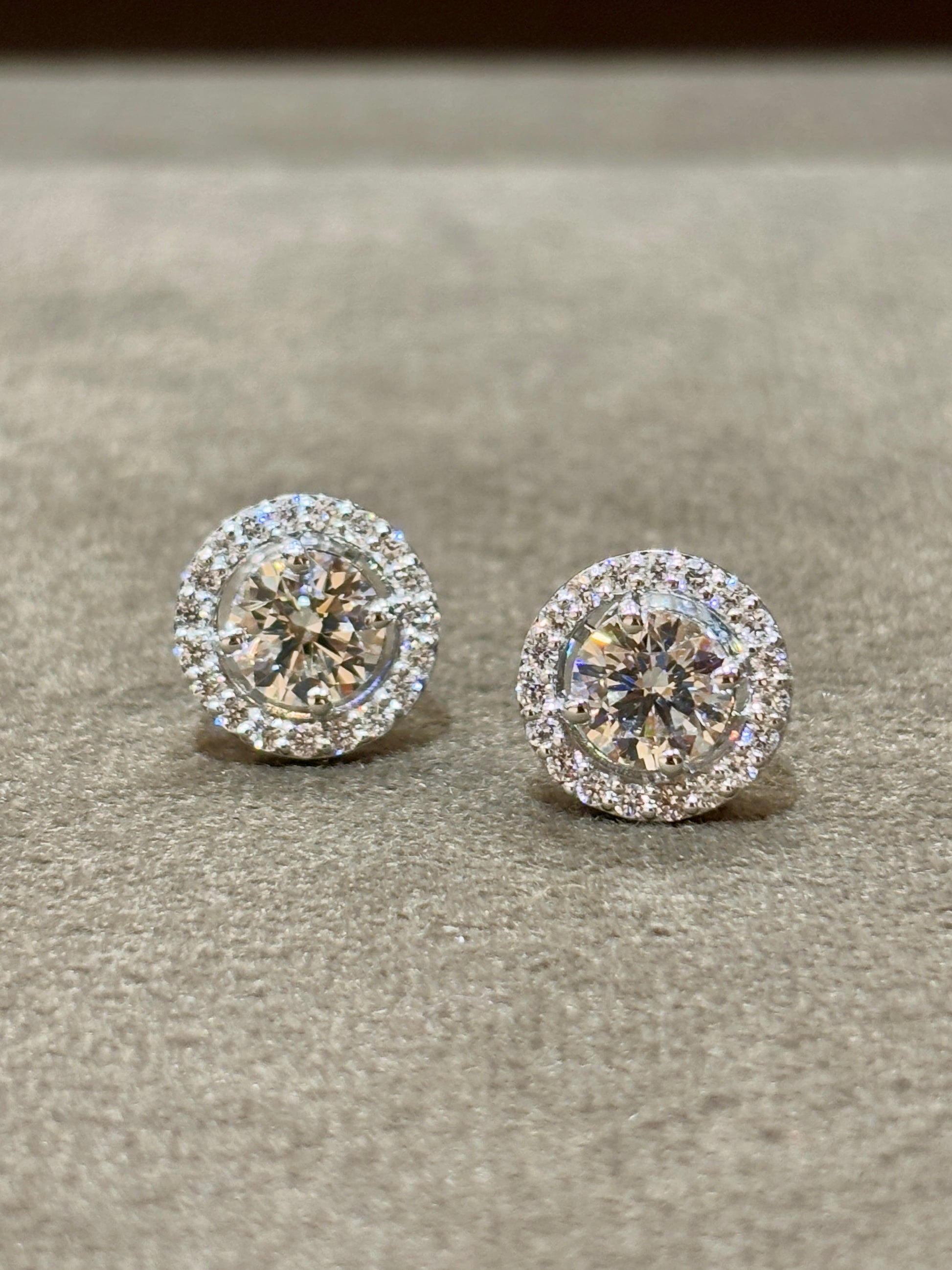 Avenelle Loop Lab Diamond Earring