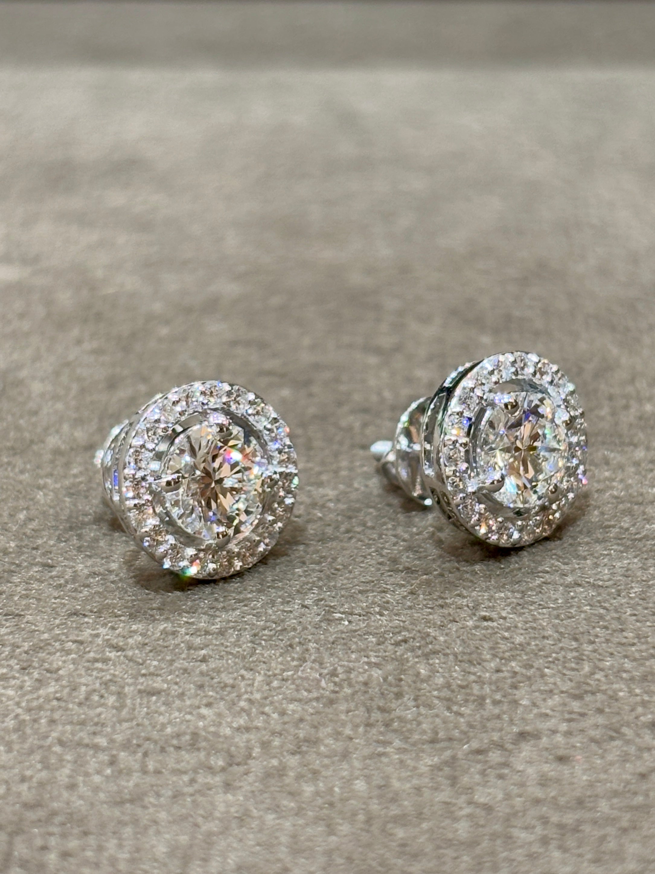 Avenelle Loop Lab Diamond Earring