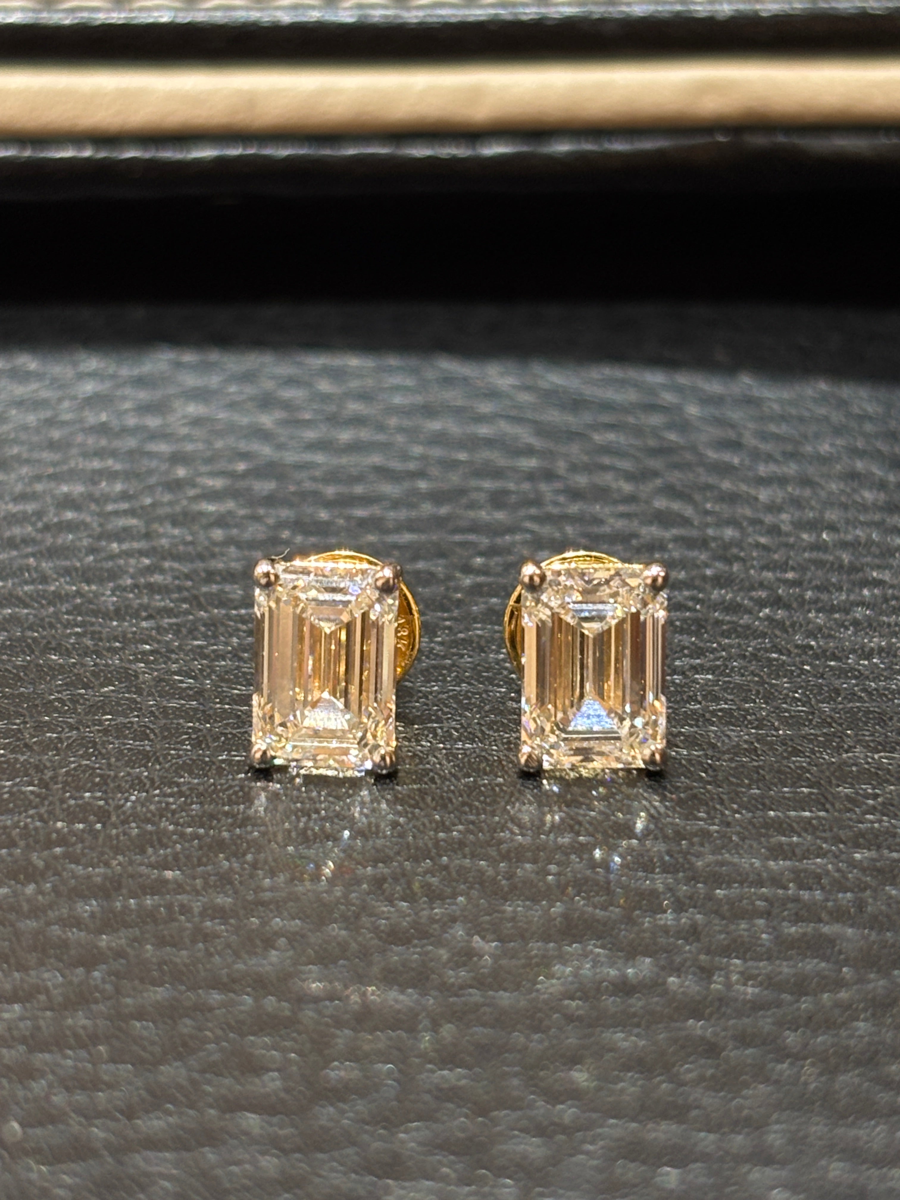 Alira Spark Lab Diamond Earring