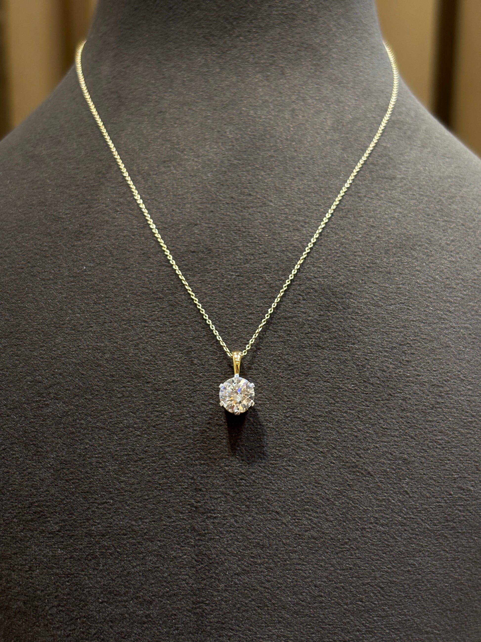 Thyren Lux Lab Grown Diamond Pendant