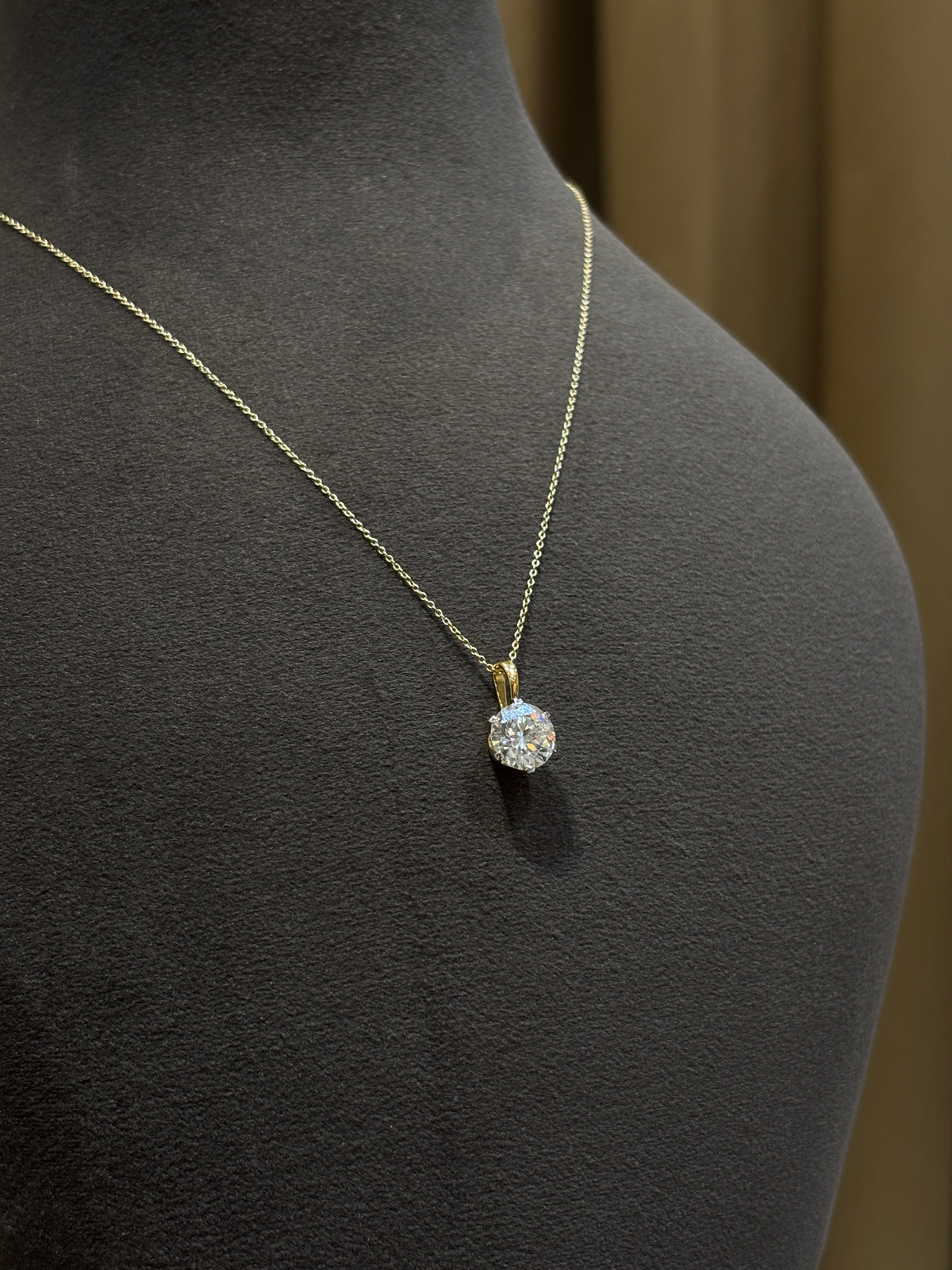 Zerova Deln Lab Grown Diamond Pendant