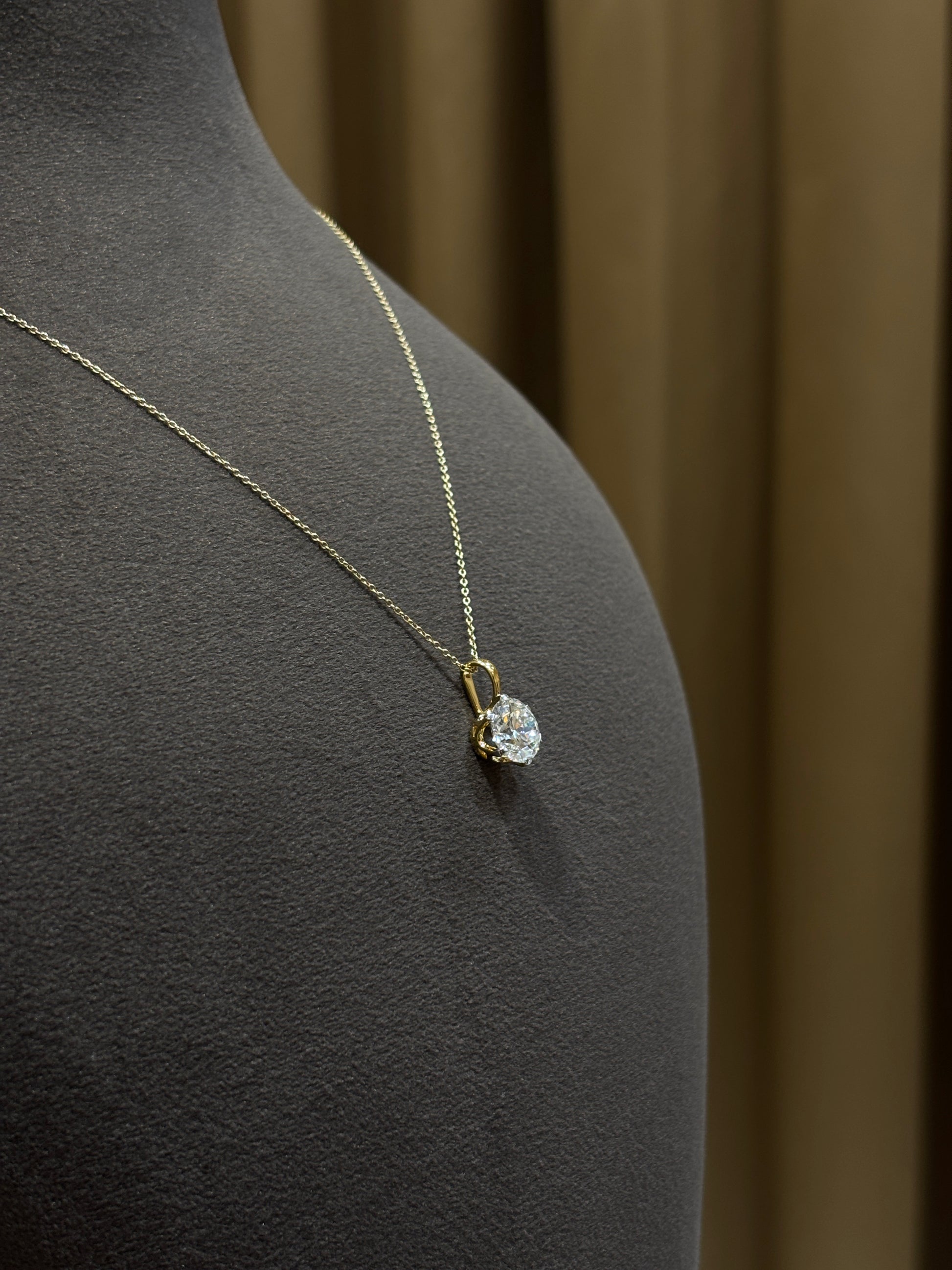 Zerova Deln Lab Grown Diamond Pendant