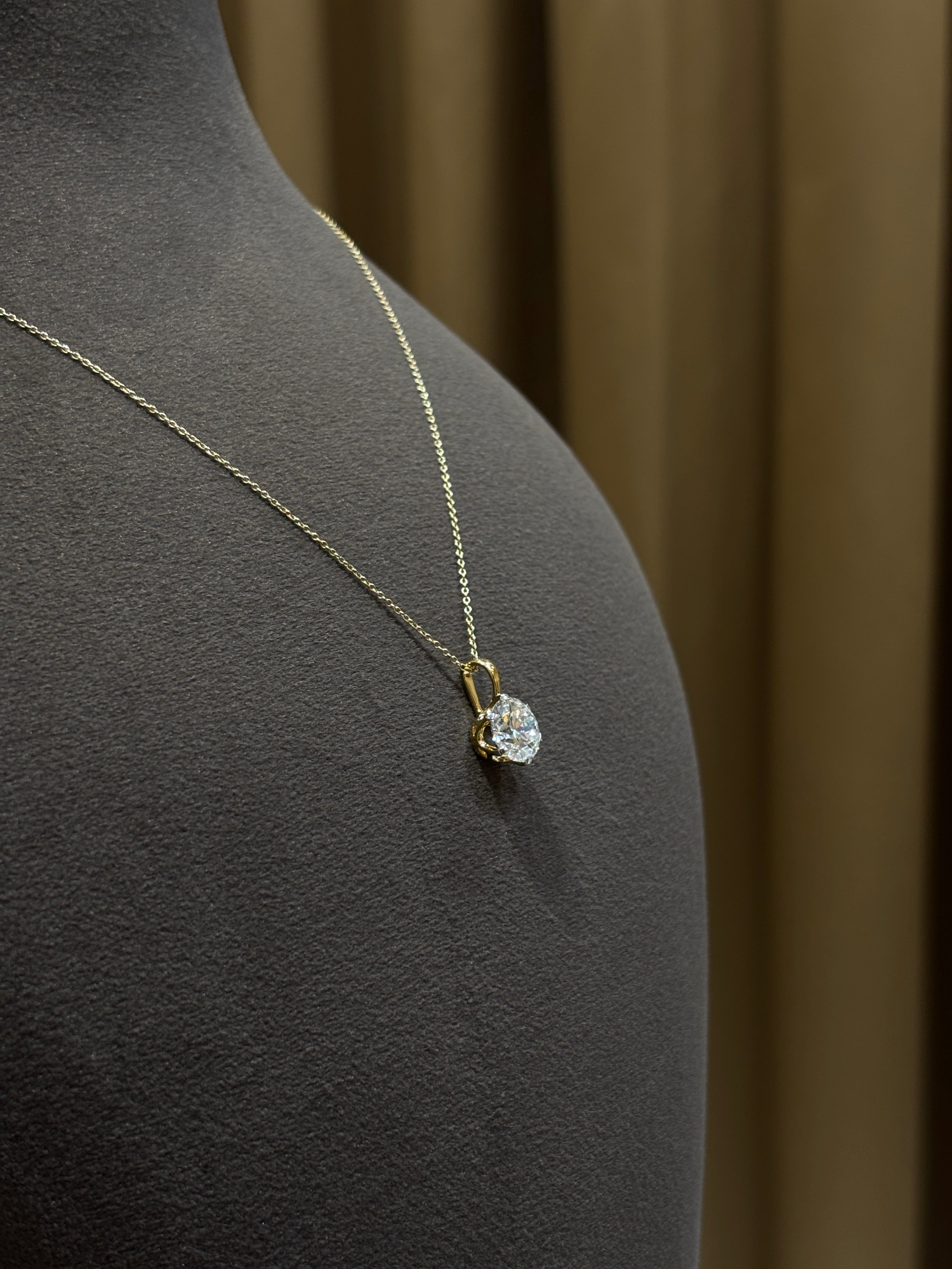 Zerova Deln Lab Grown Diamond Pendant
