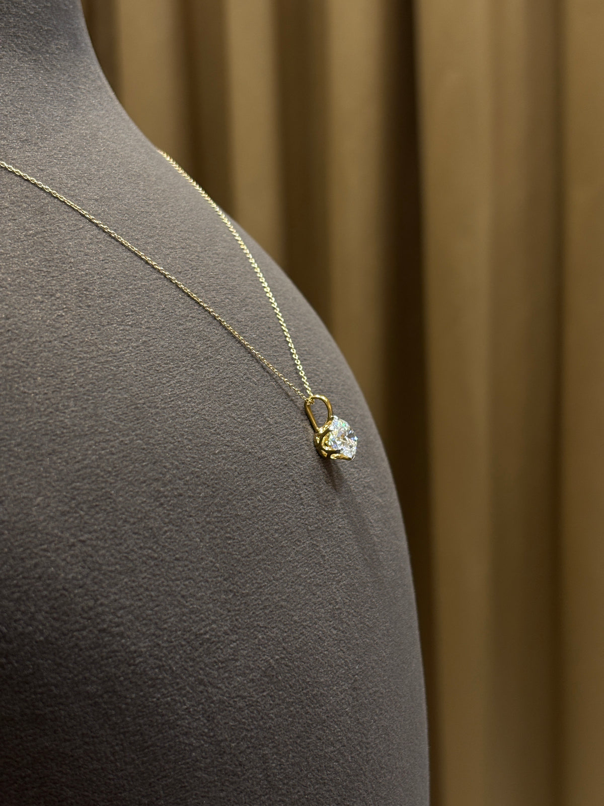 Zerova Deln Lab Grown Diamond Pendant