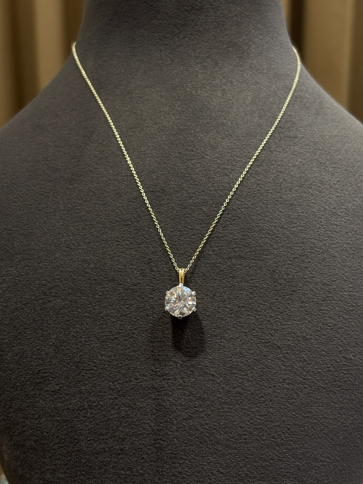 Calinth Reve Lab Grown Diamond Pendant