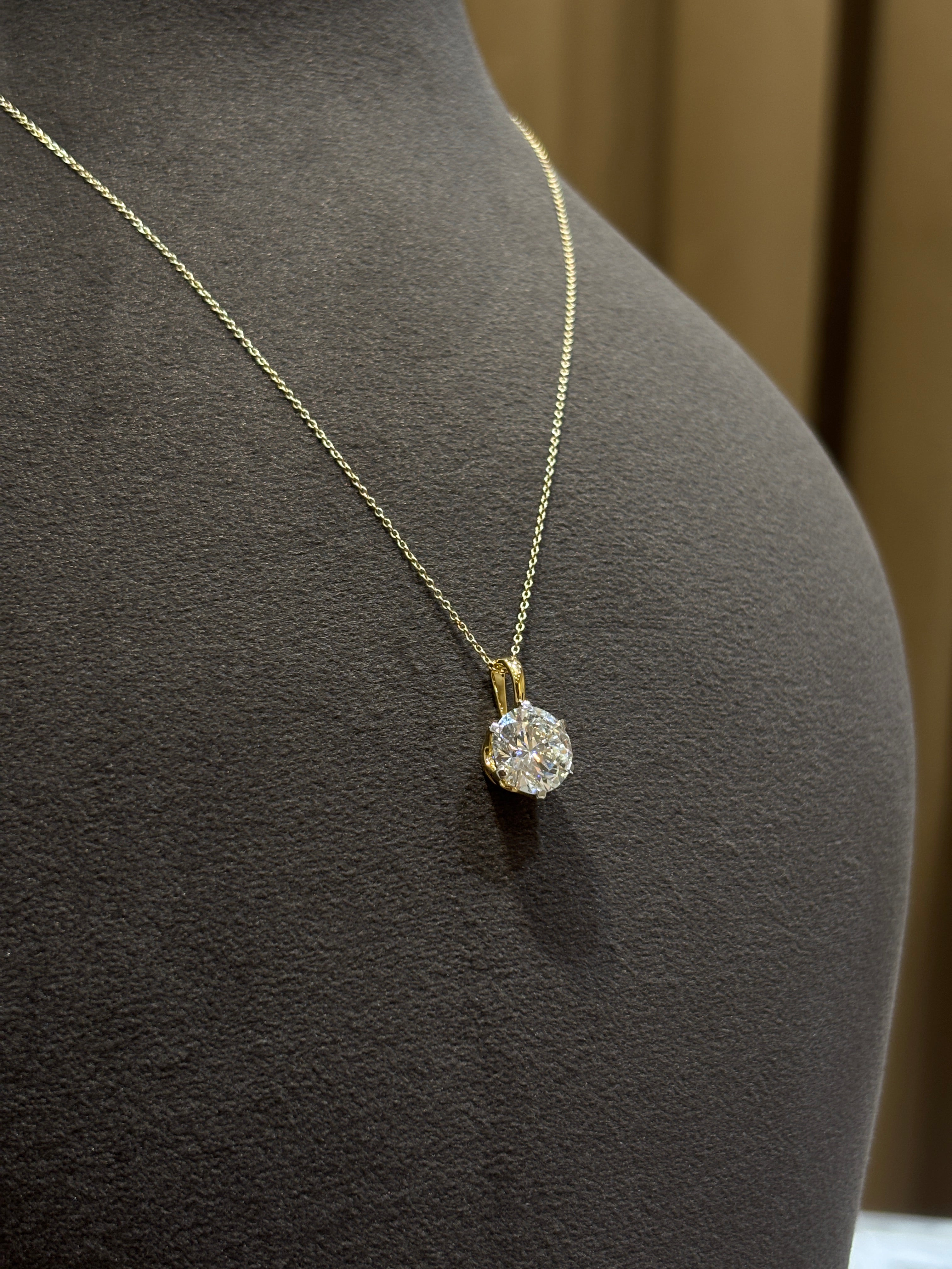 Calinth Reve Lab Grown Diamond Pendant