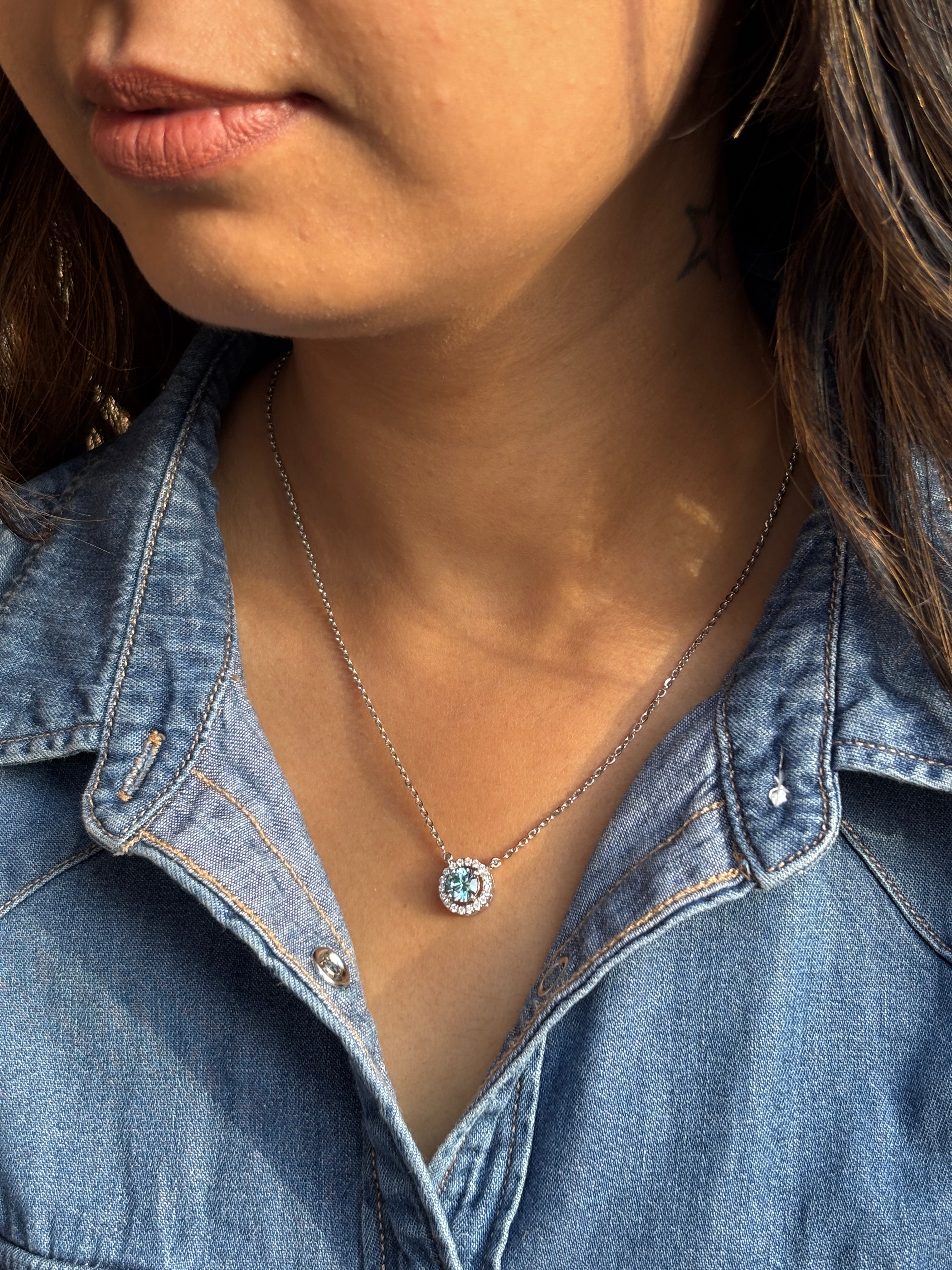 Caixia Lab Diamond Pendant - Delicate Radiance