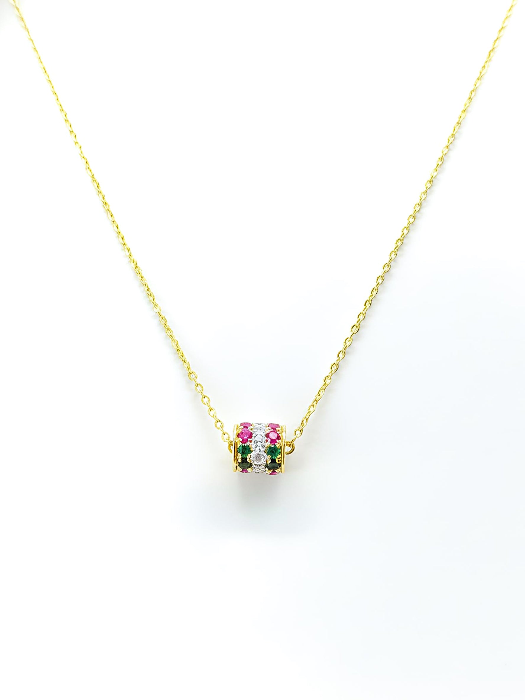 Side view of Qyrisa Crest Round Lab Diamond Designer Pendant in 18K Yellow Gold - Fiona Diamonds