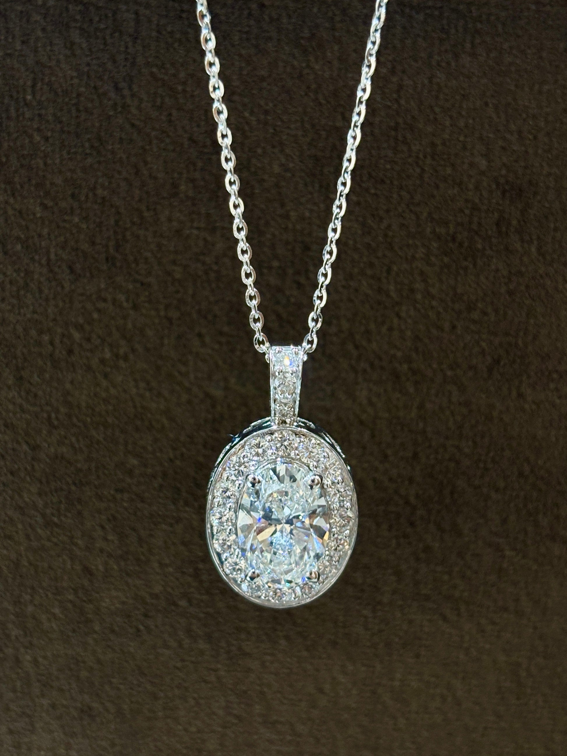 Ysolde Flash Lab Diamond Pendant
