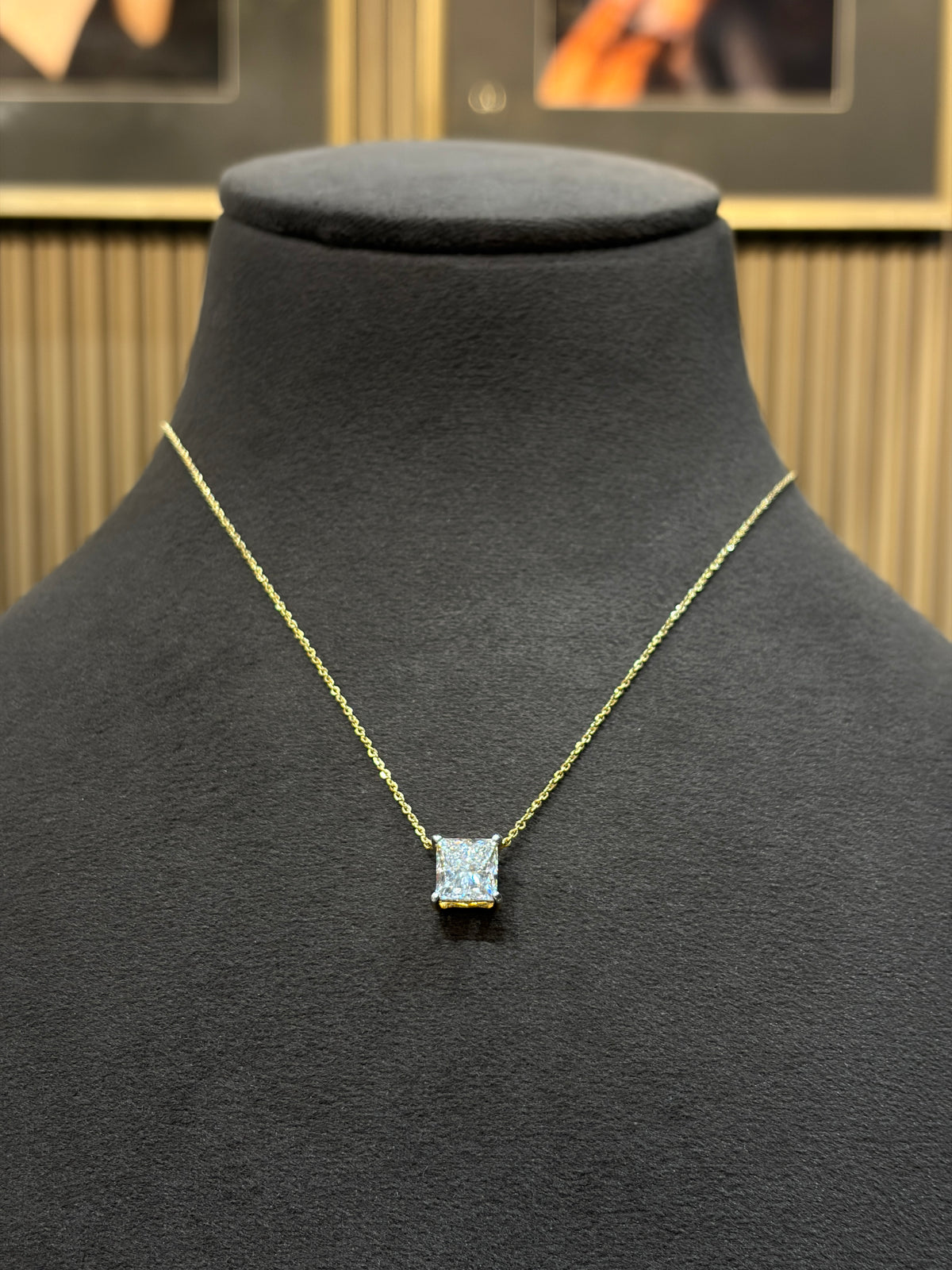 Elvrane Calvorn Lab Grown Diamond Pendant