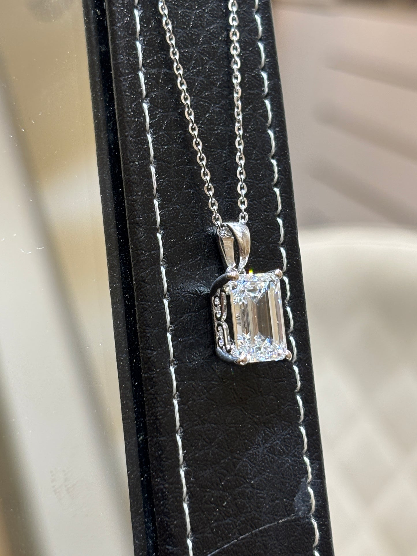 Kyla Breeze Lab Diamond Pendant
