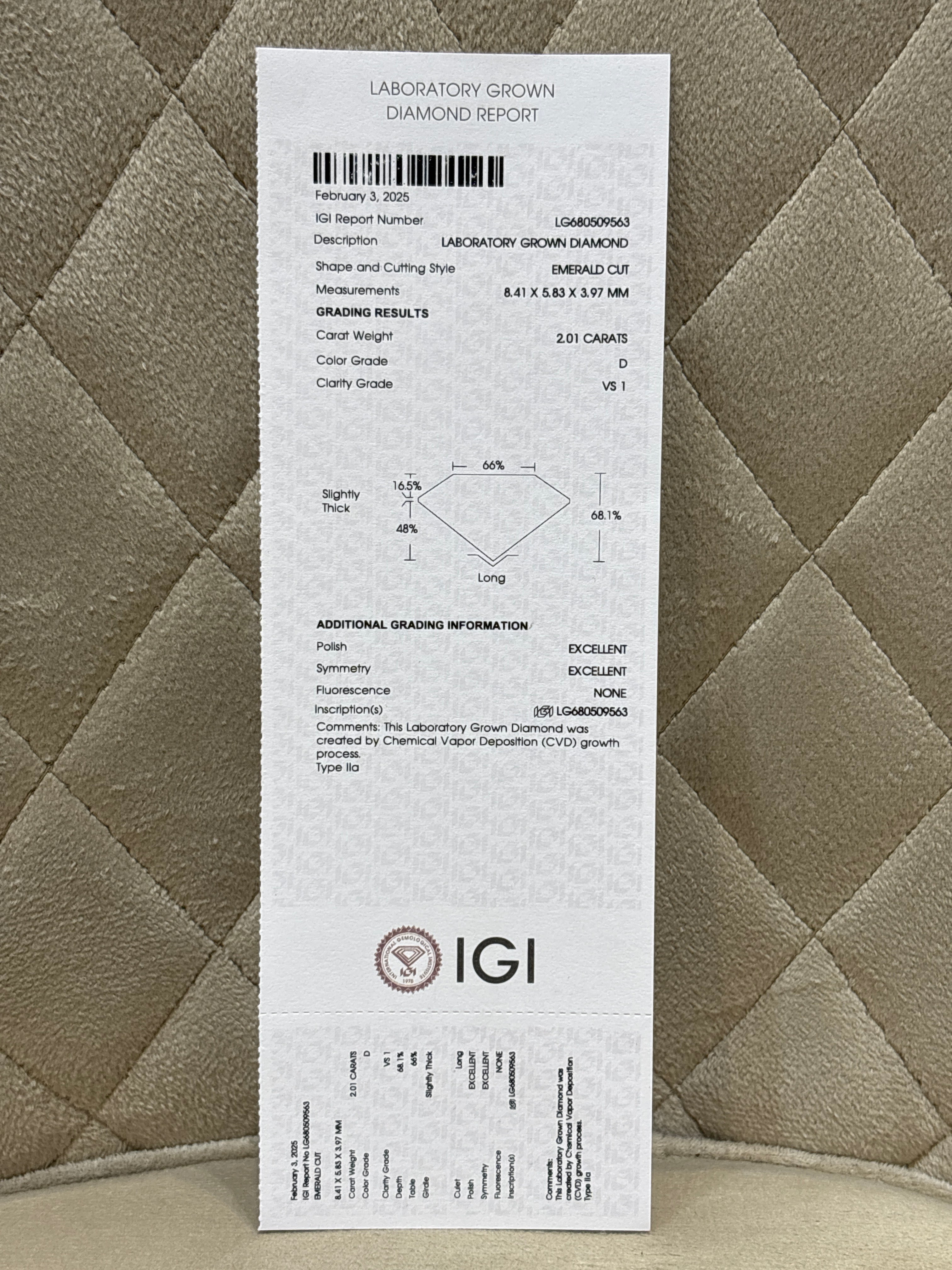 Majestic Bloom Lab Diamond Pendant