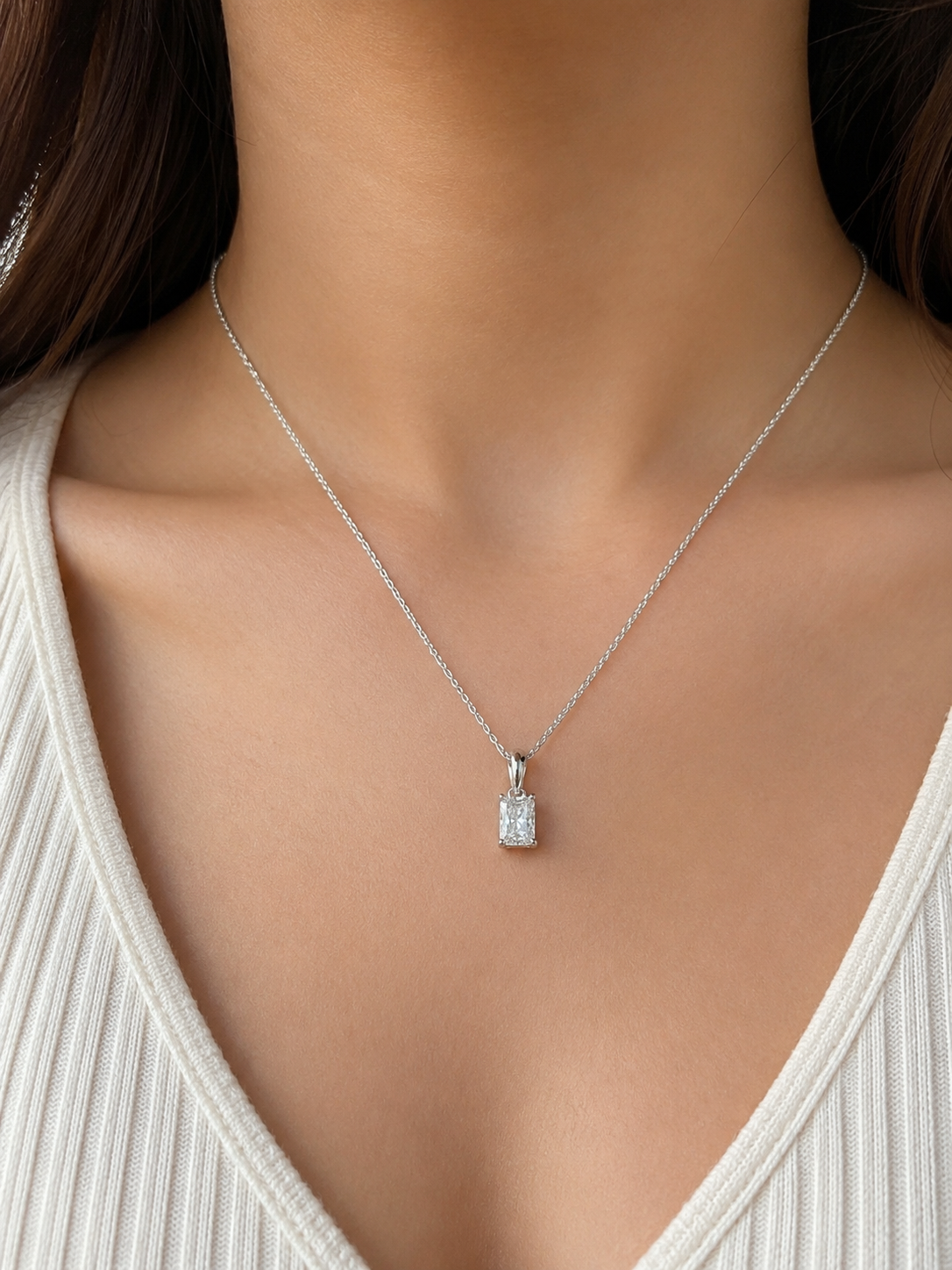 Vethrin Solace Lab Grown Diamond Pendant