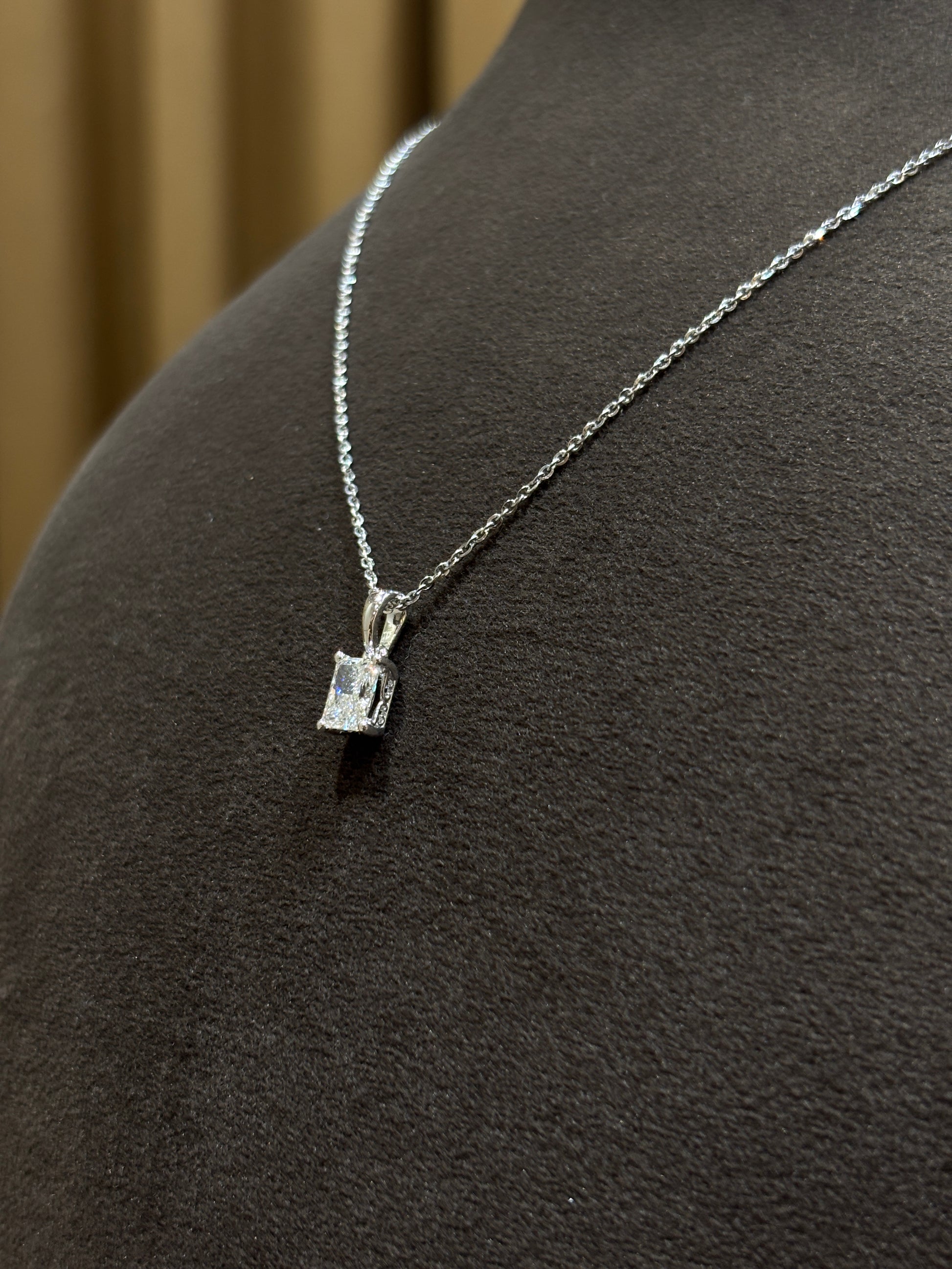 Vethrin Solace Lab Grown Diamond Pendant