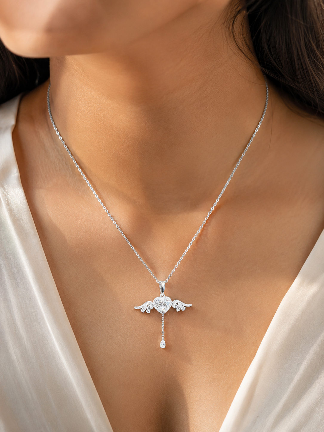 Auryna Lab Diamond Pendant