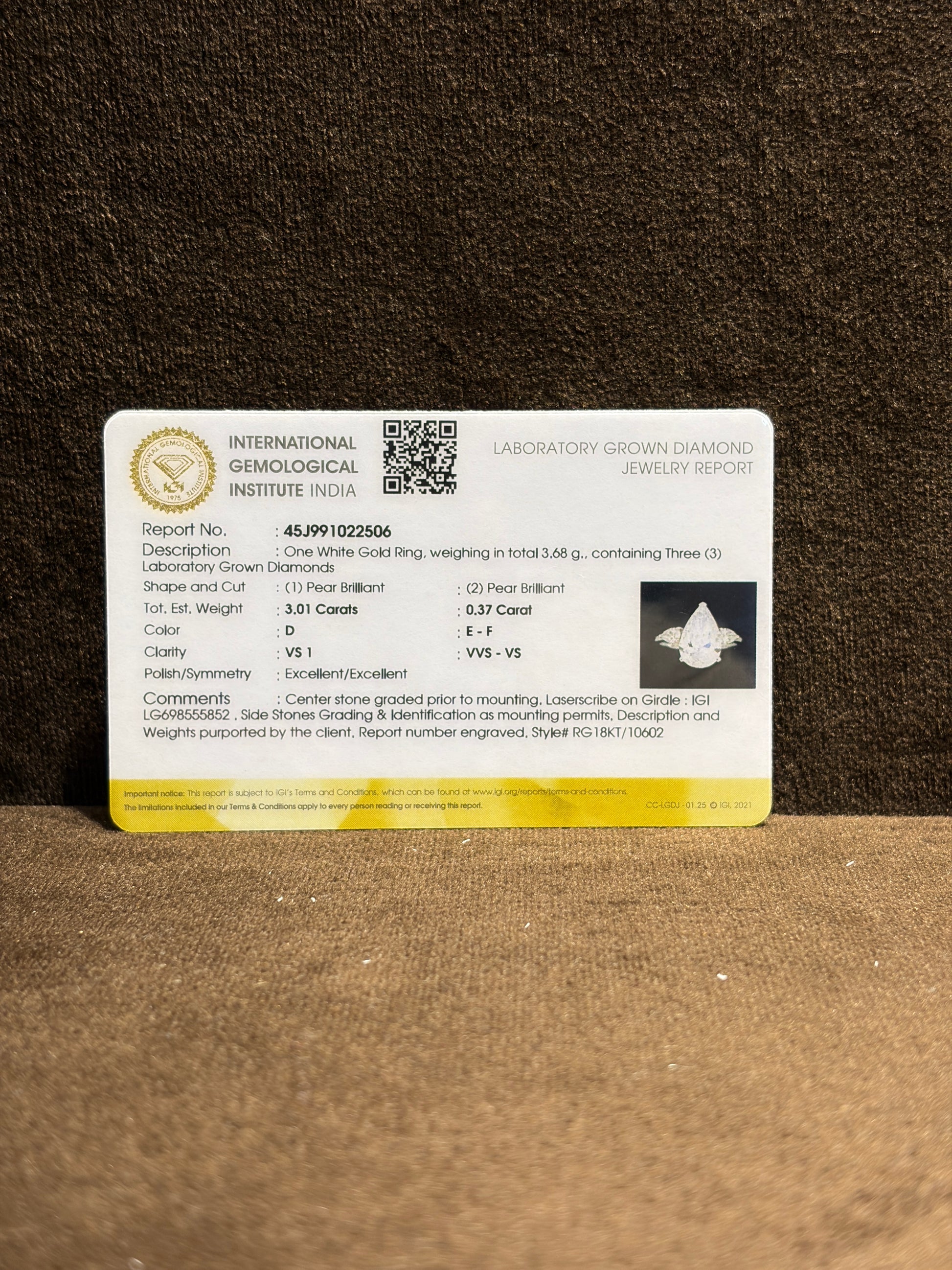 Crystal Ember Lab Diamond Ring