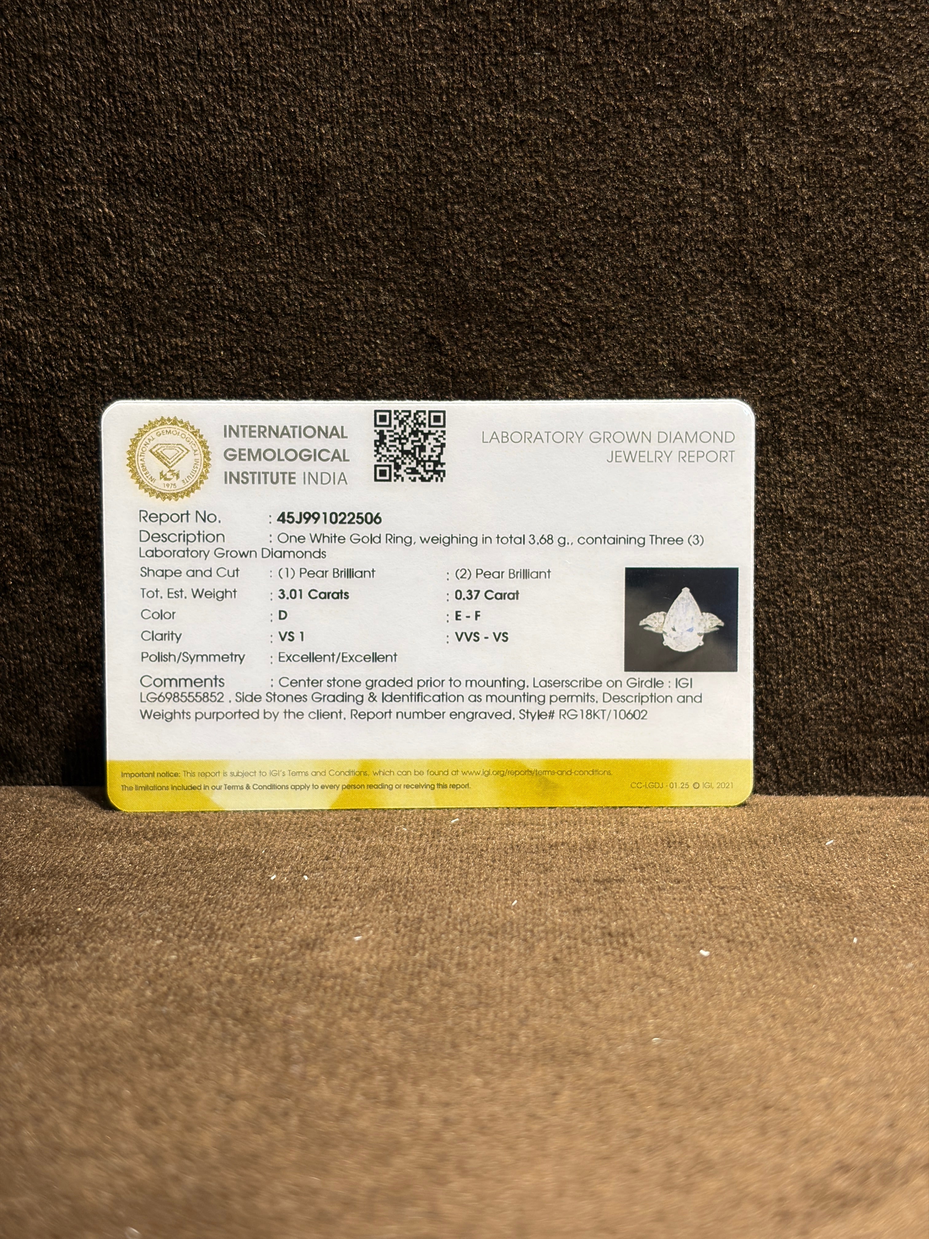 Crystal Ember Lab Diamond Ring