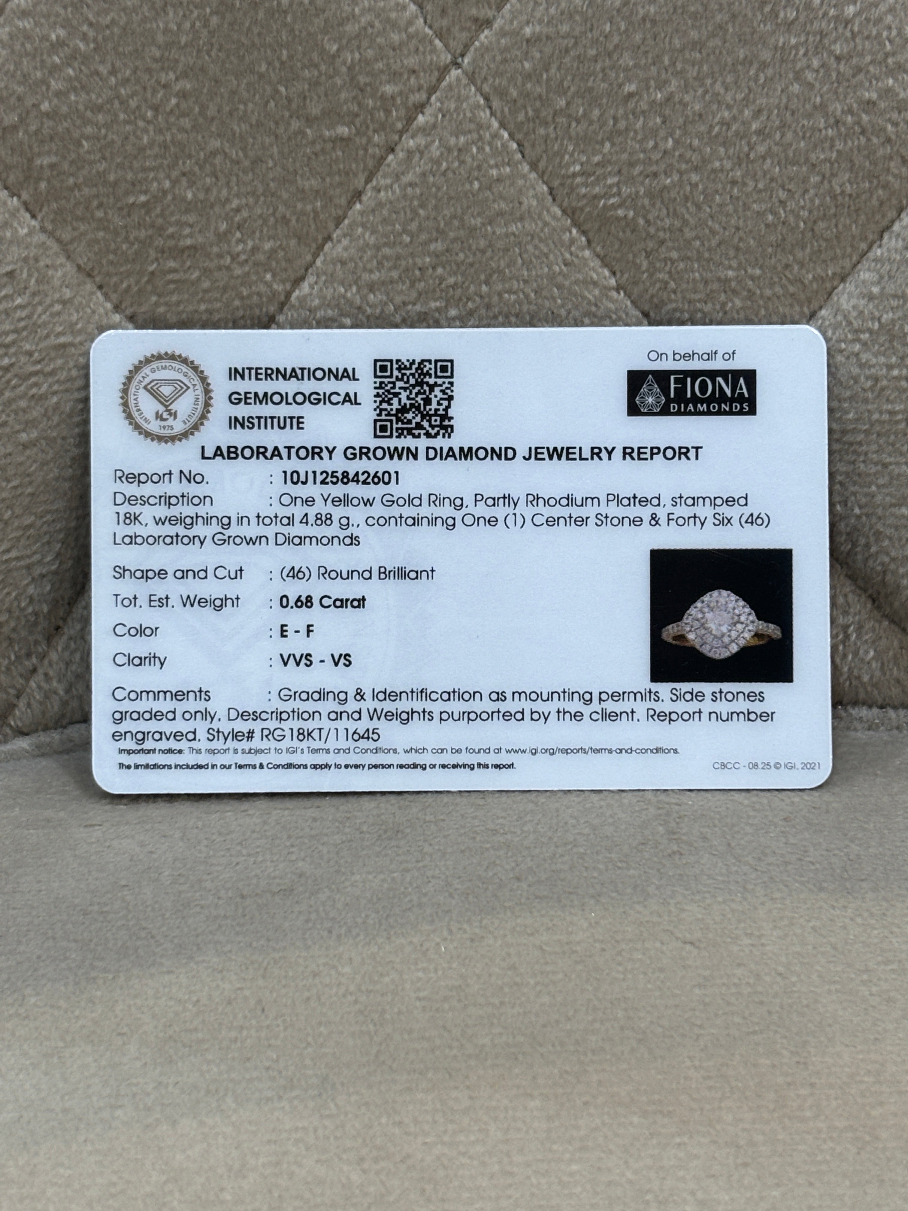 Velvet Éclat Lab Diamond Ring