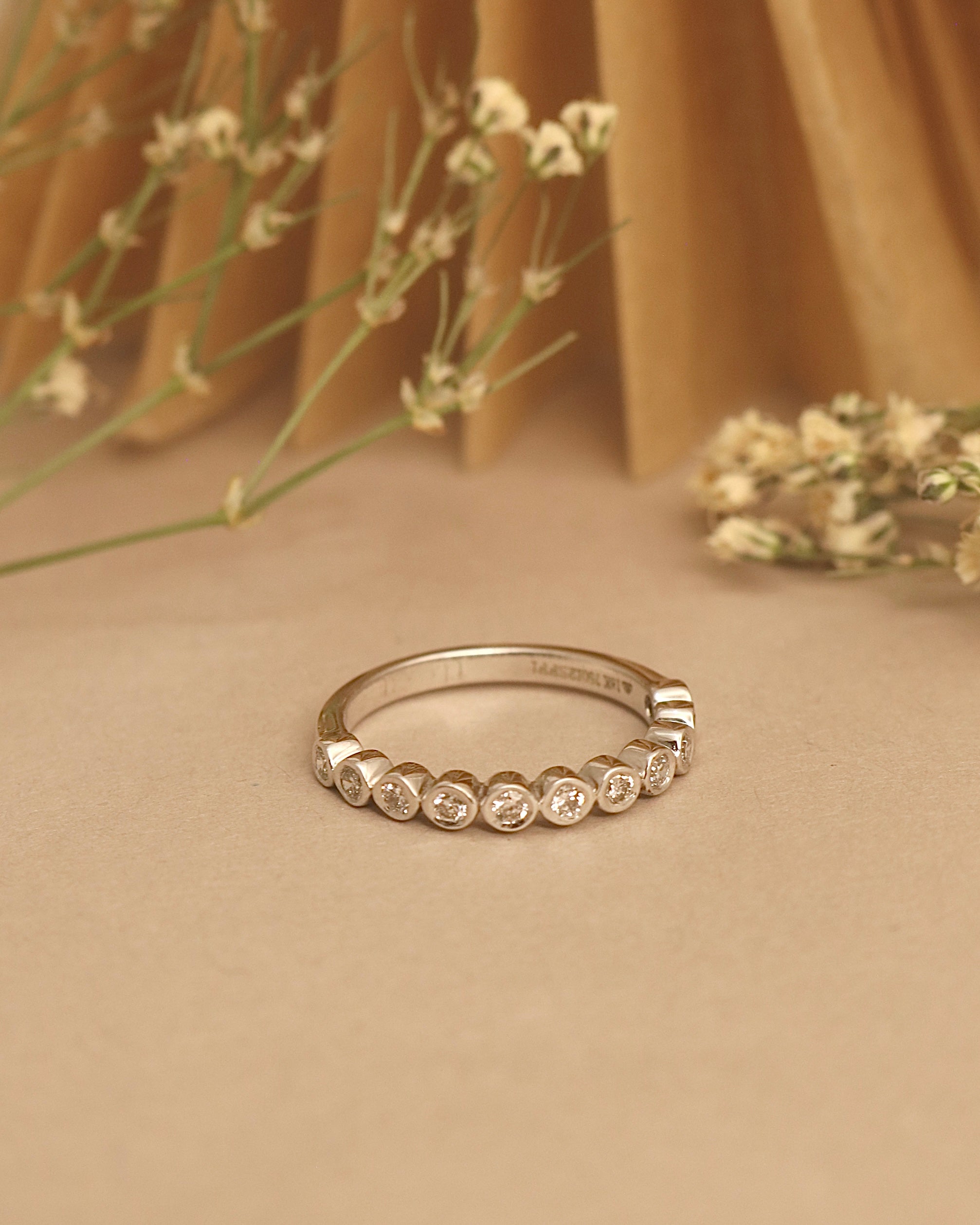 Juniver Lab Diamond Ring ??Modern Royalty