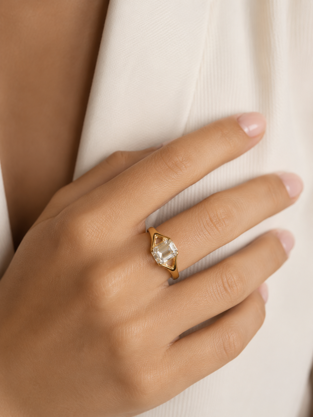 Lynveth Cora Lab Diamond Ring