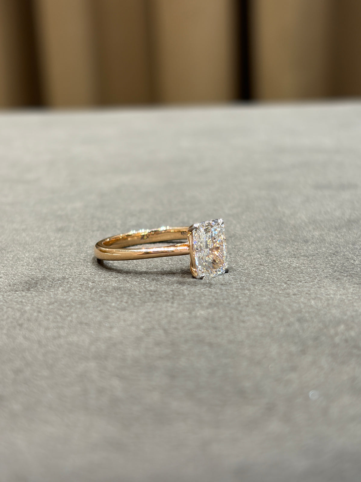 Neva Arc Lab Diamond Ring
