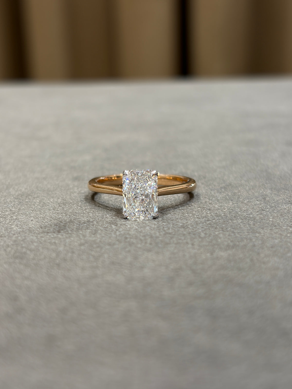 Neva Arc Lab Diamond Ring