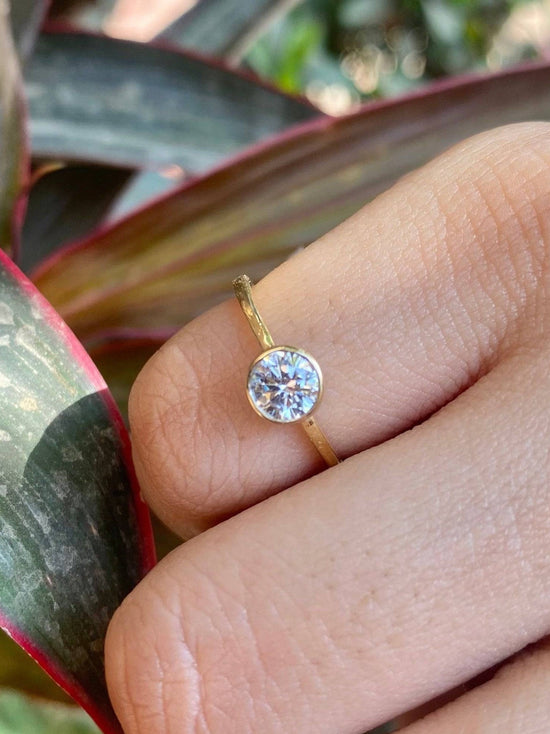 Kiyaara 53 Pointer Lab Diamond Ring - Elegant Shine - Fiona Diamonds - Fiona Diamonds