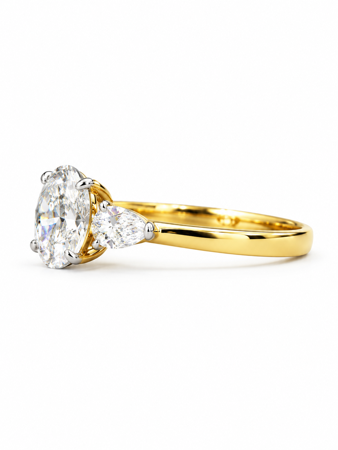 Cyra Arc Lab Diamond Ring