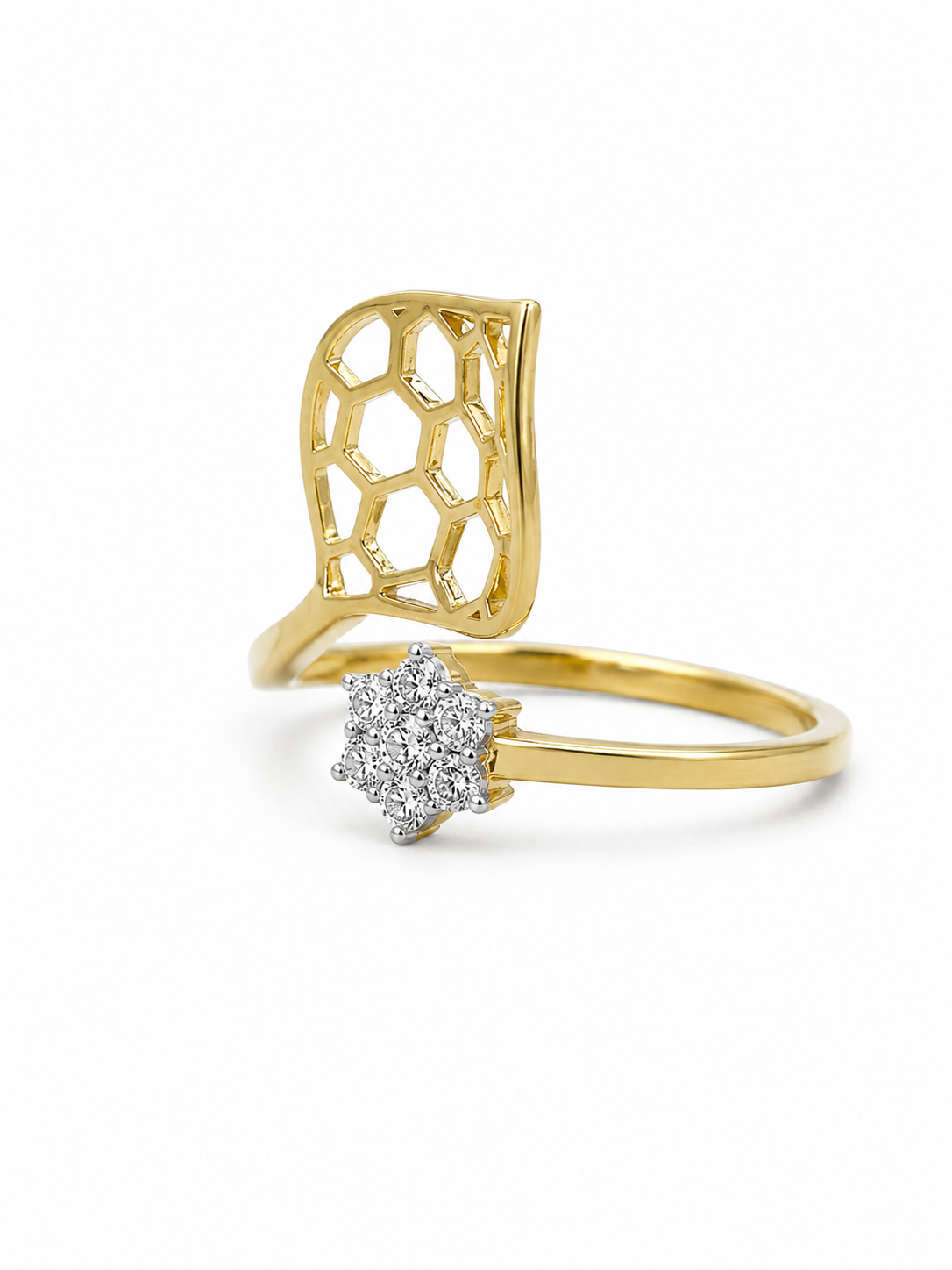 Close -up of Lirien Haze Round Lab Diamond Designer Ring set in 14K Yellow Gold by Fiona Diamonds