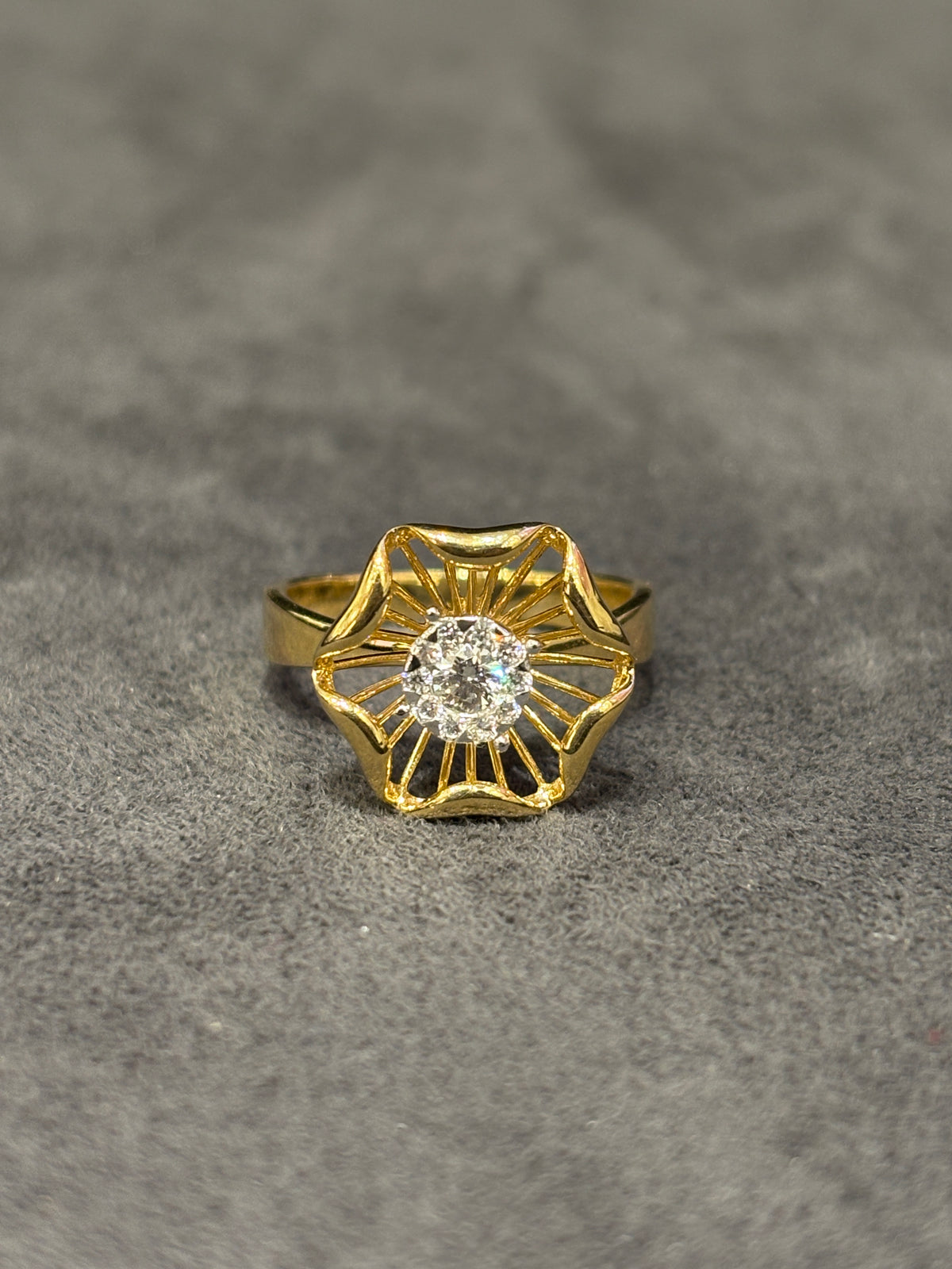 Cordelia Maple Lab Diamond Ring