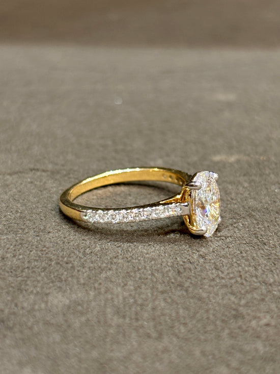 Regal Crown Lab Diamond Ring
