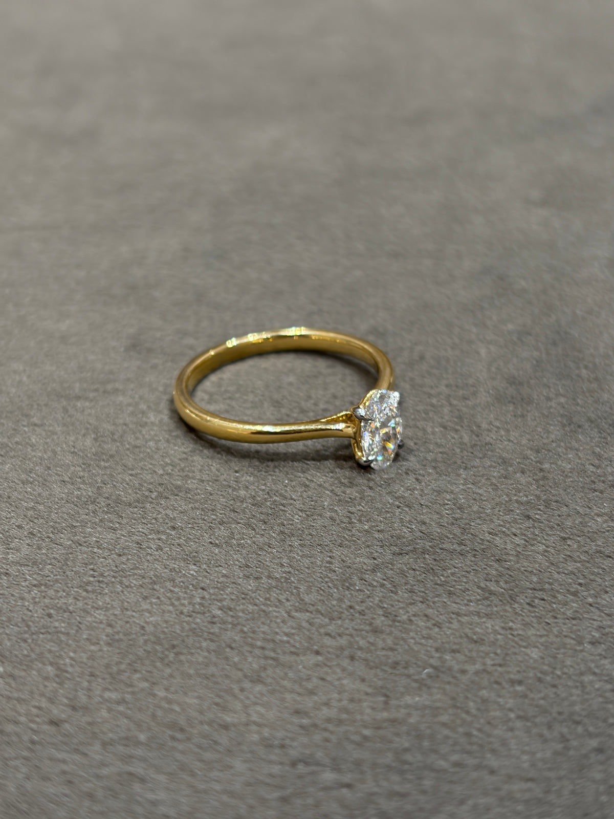 Eda Arc Lab Diamond Ring