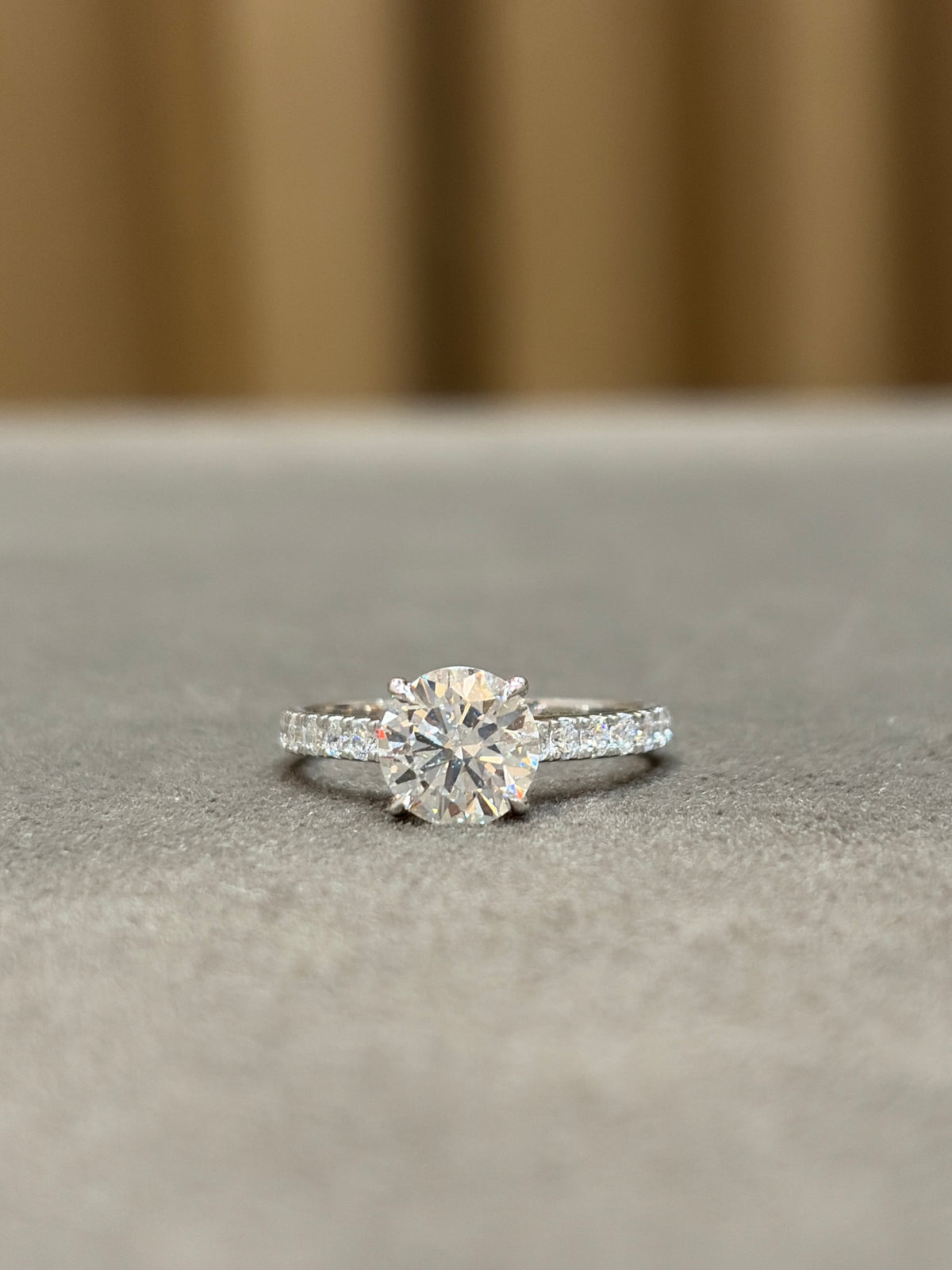 Naina Arc Lab Diamond Ring