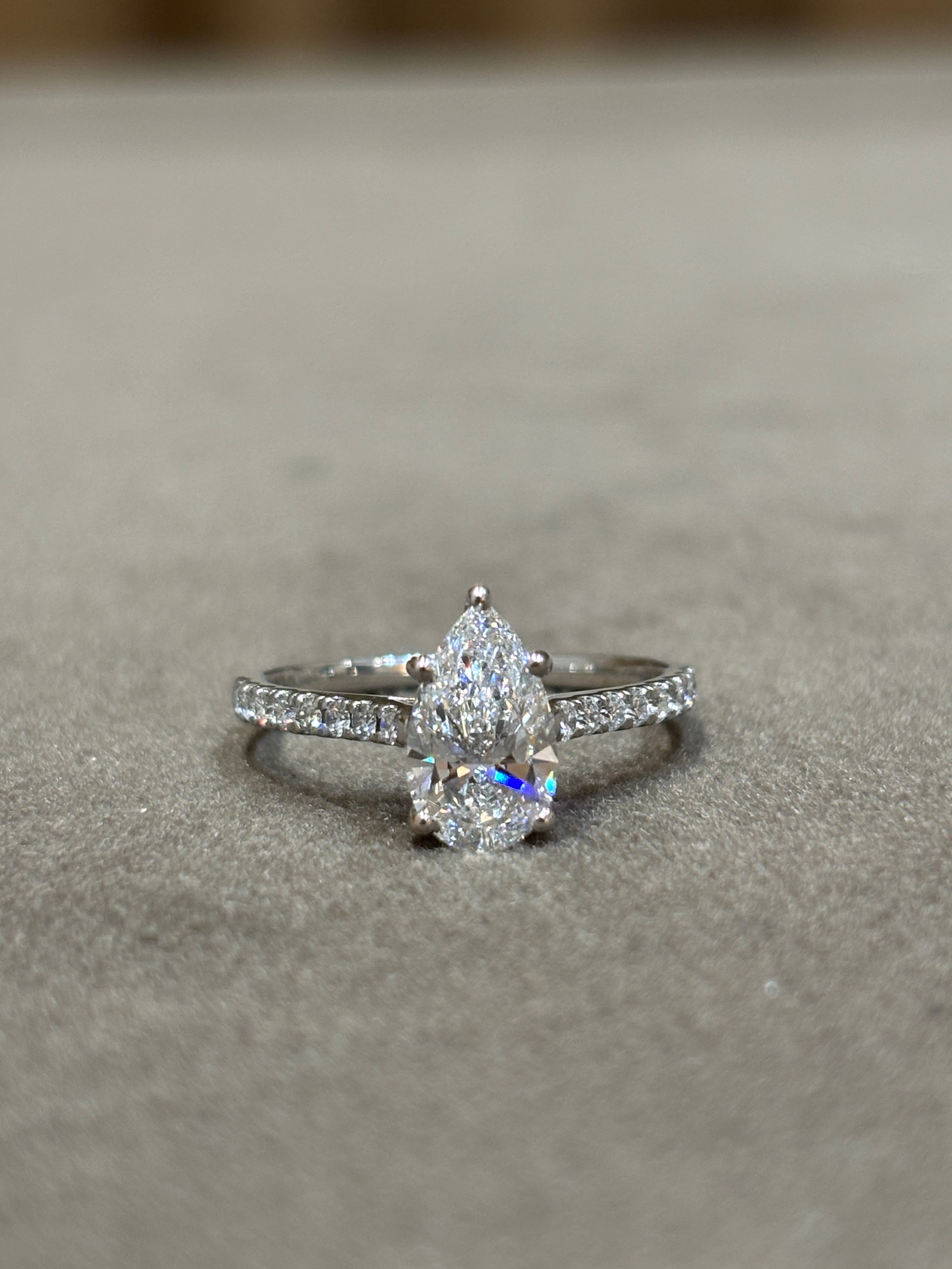 Lumène Eternité Lab Diamond Ring