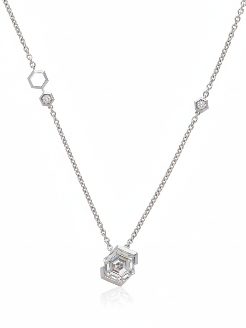 Nyraform Link Lab Diamond Pendant