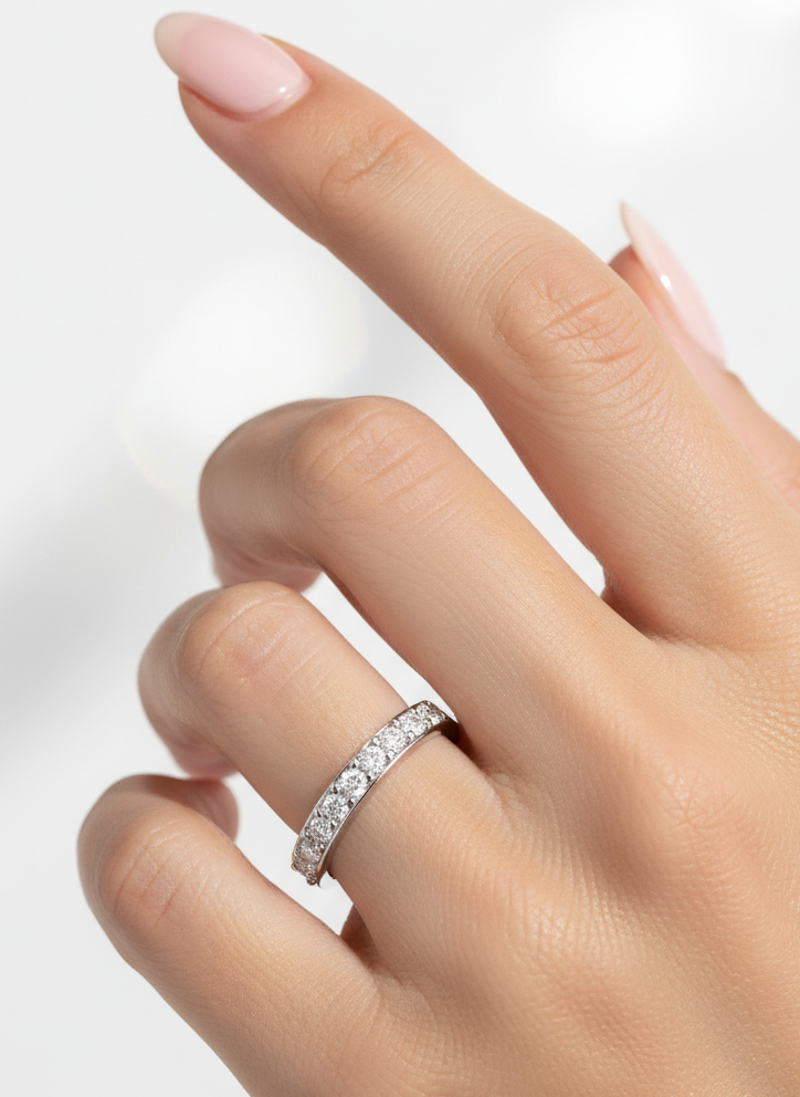 Chunhua Lab Diamond Ring Feminine & Fierce
