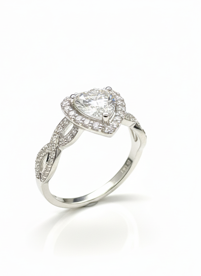 Prestige Lab Grown Diamond Ring - Majestic & Chic - Fiona Diamonds - Fiona Diamonds